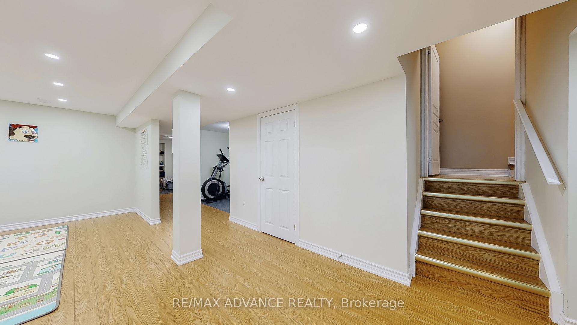 Photo 29 of 151 Laramie Crescent, Vaughan, Patterson — HOMEH