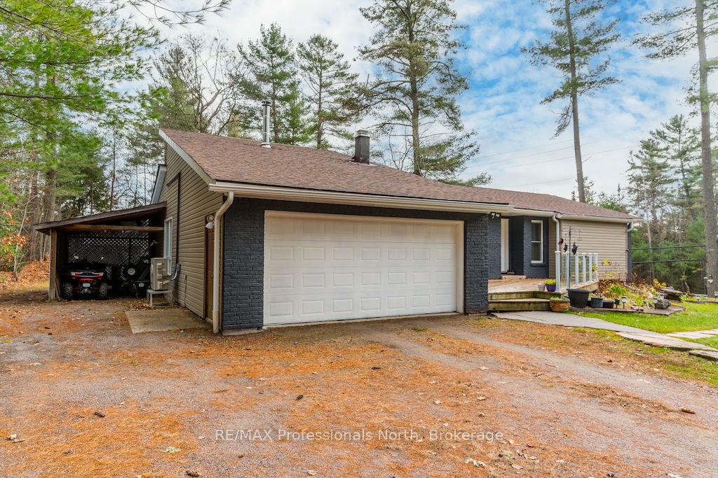 Photo 3 of 1012 Parasol Drive, Algonquin Highlands, Stanhope — HOMEH