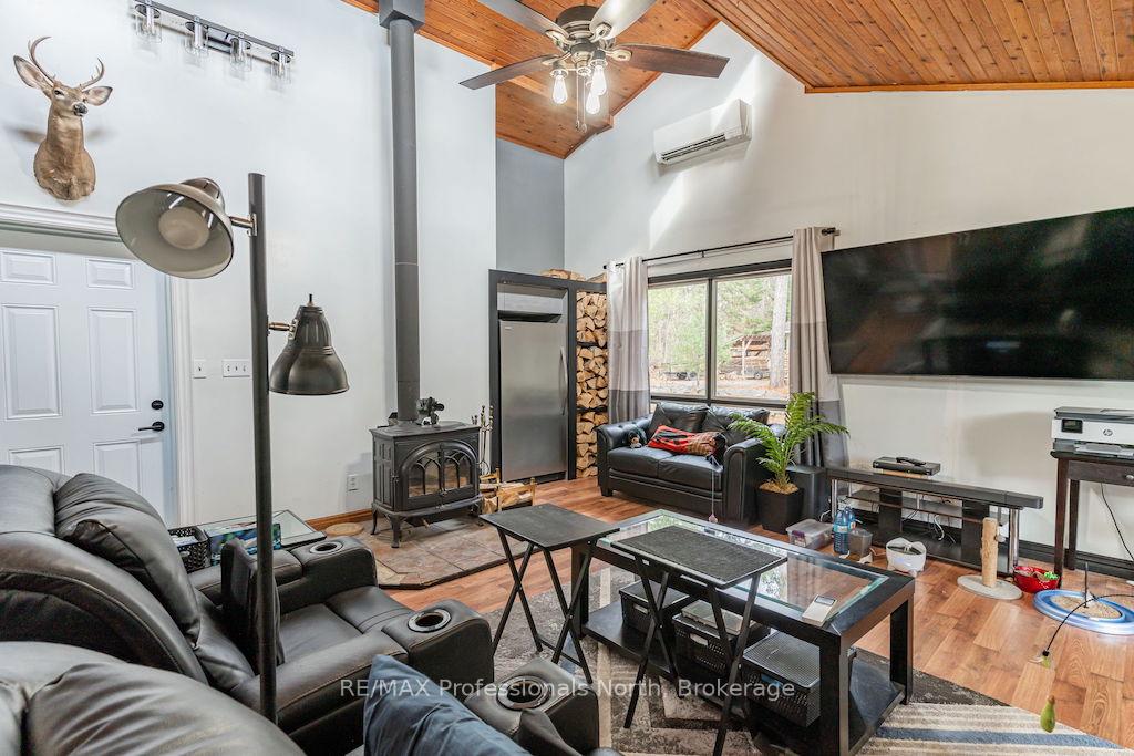 Photo 17 of 1012 Parasol Drive, Algonquin Highlands, Stanhope — HOMEH