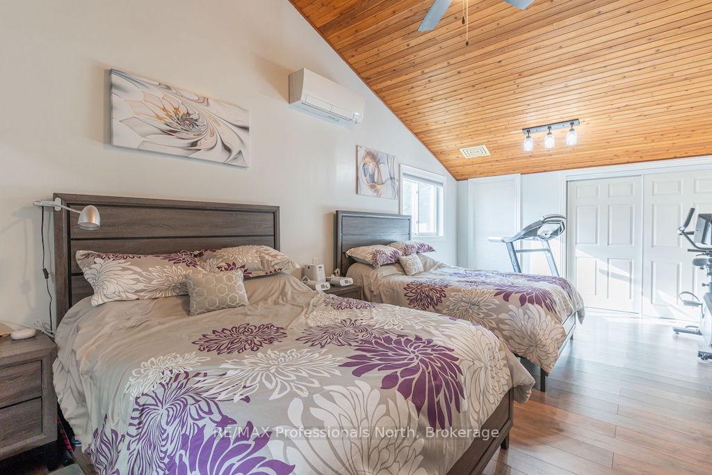 Photo 21 of 1012 Parasol Drive, Algonquin Highlands, Stanhope — HOMEH