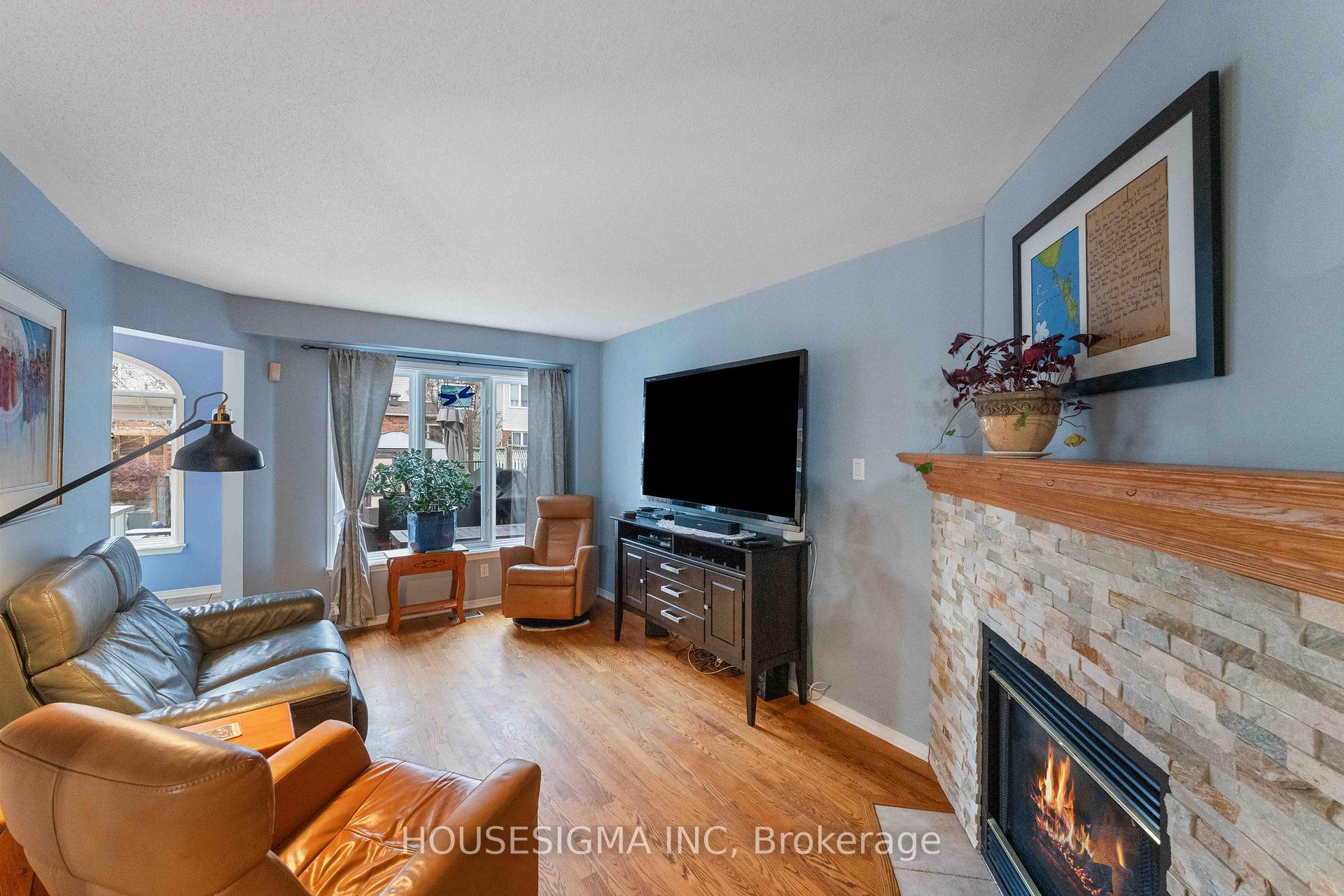 Photo 8 of 4289 Owl Valley Drive, Ottawa, Riverside South/Gloucester Glen — HOMEH