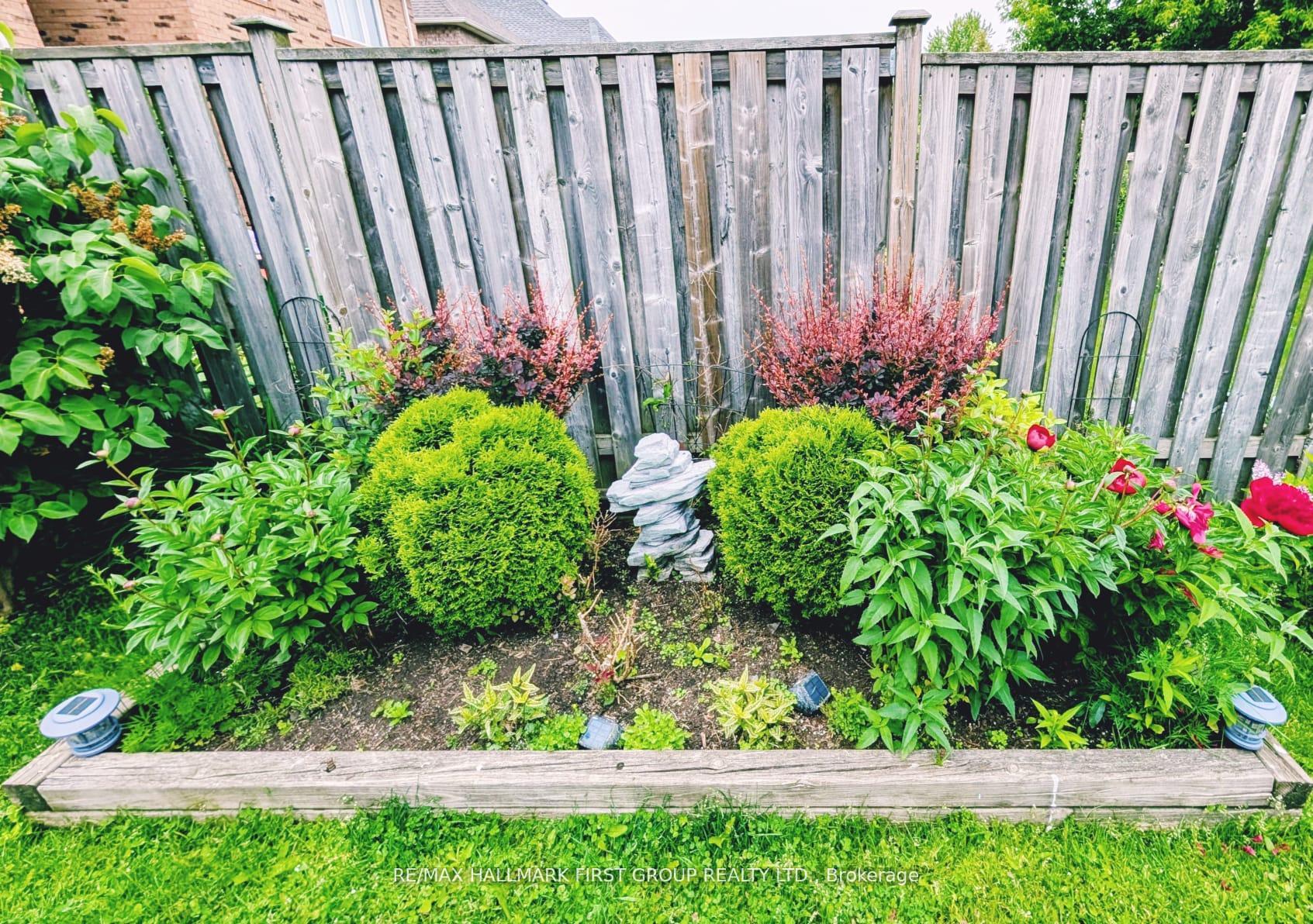 Photo 32 of 74 Dooley Crescent, Ajax, Northwest Ajax — HOMEH