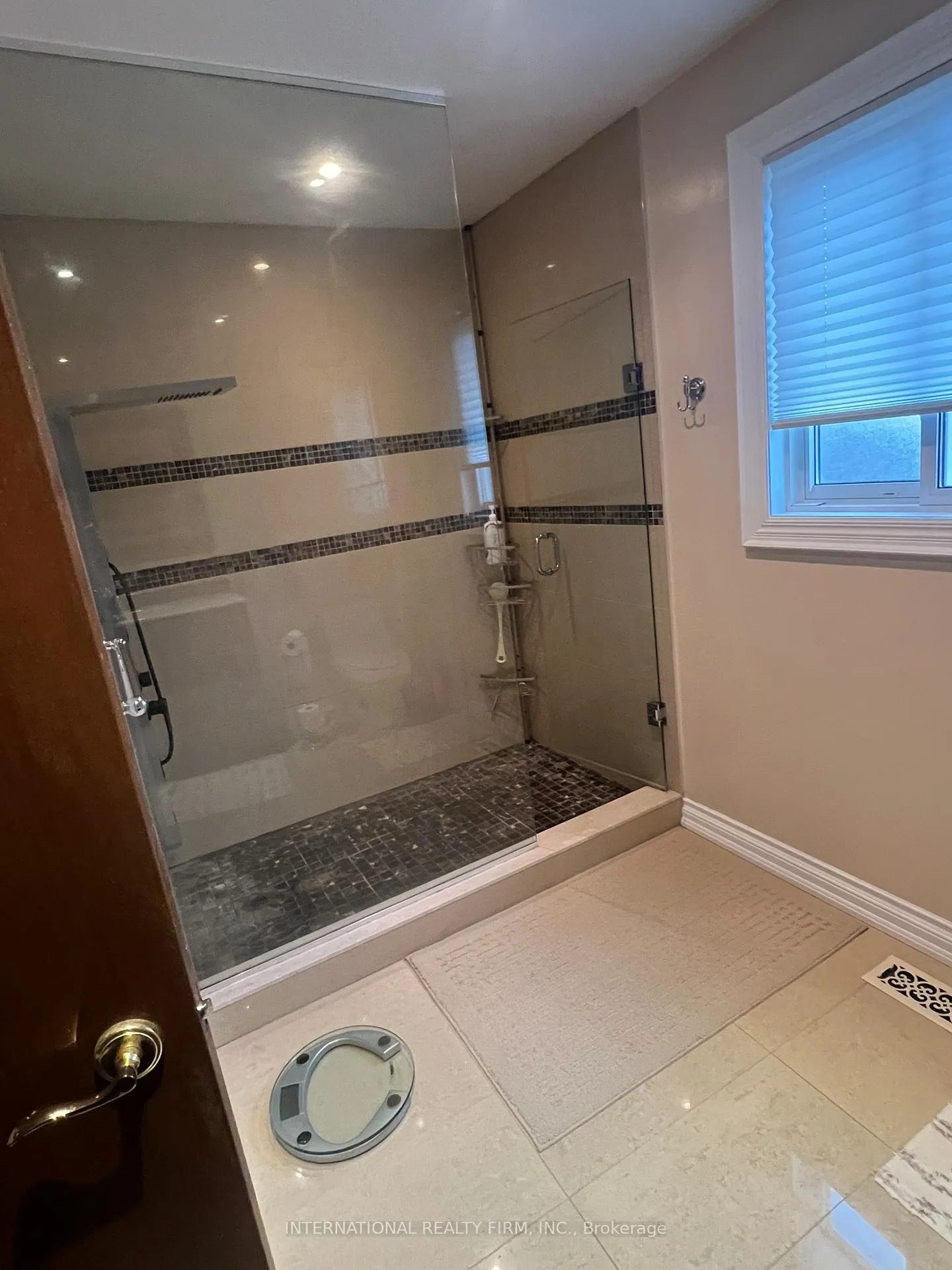 Photo 19 of 95 Dunstan Crescent, Vaughan, West Woodbridge — HOMEH