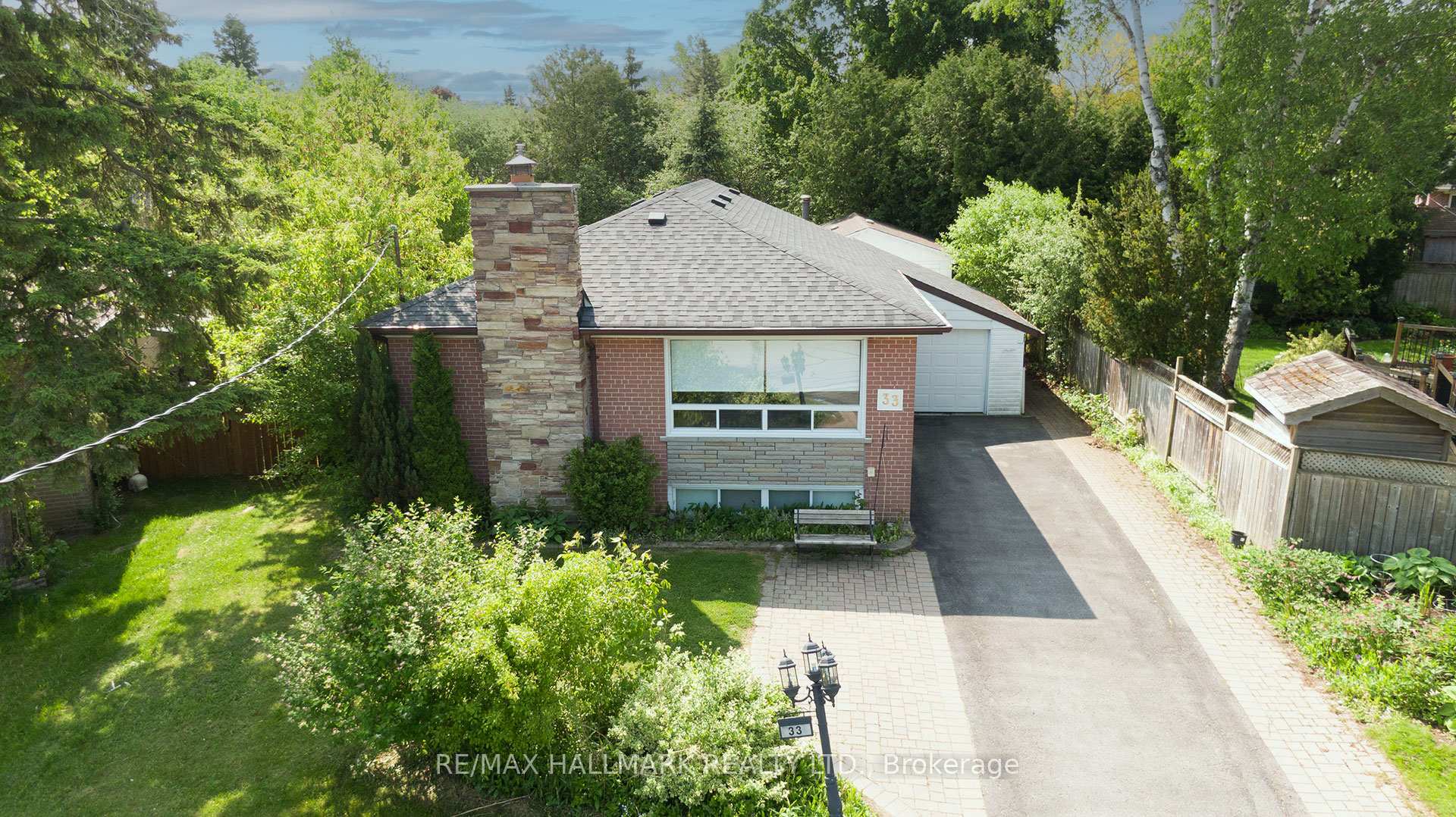 Photo 2 of 33 Patrick Drive, Aurora, Aurora Highlands — HOMEH