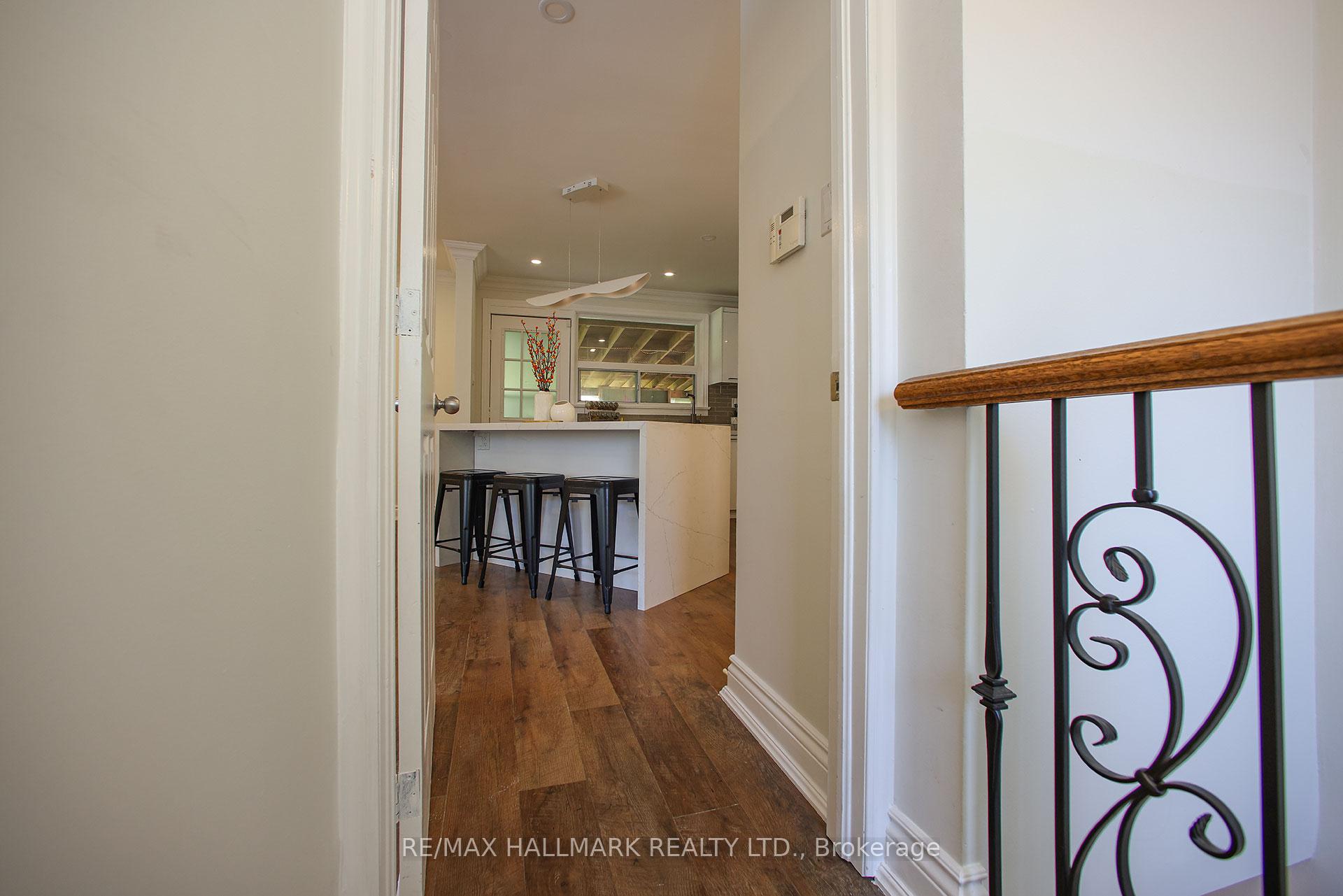 Photo 7 of 33 Patrick Drive, Aurora, Aurora Highlands — HOMEH