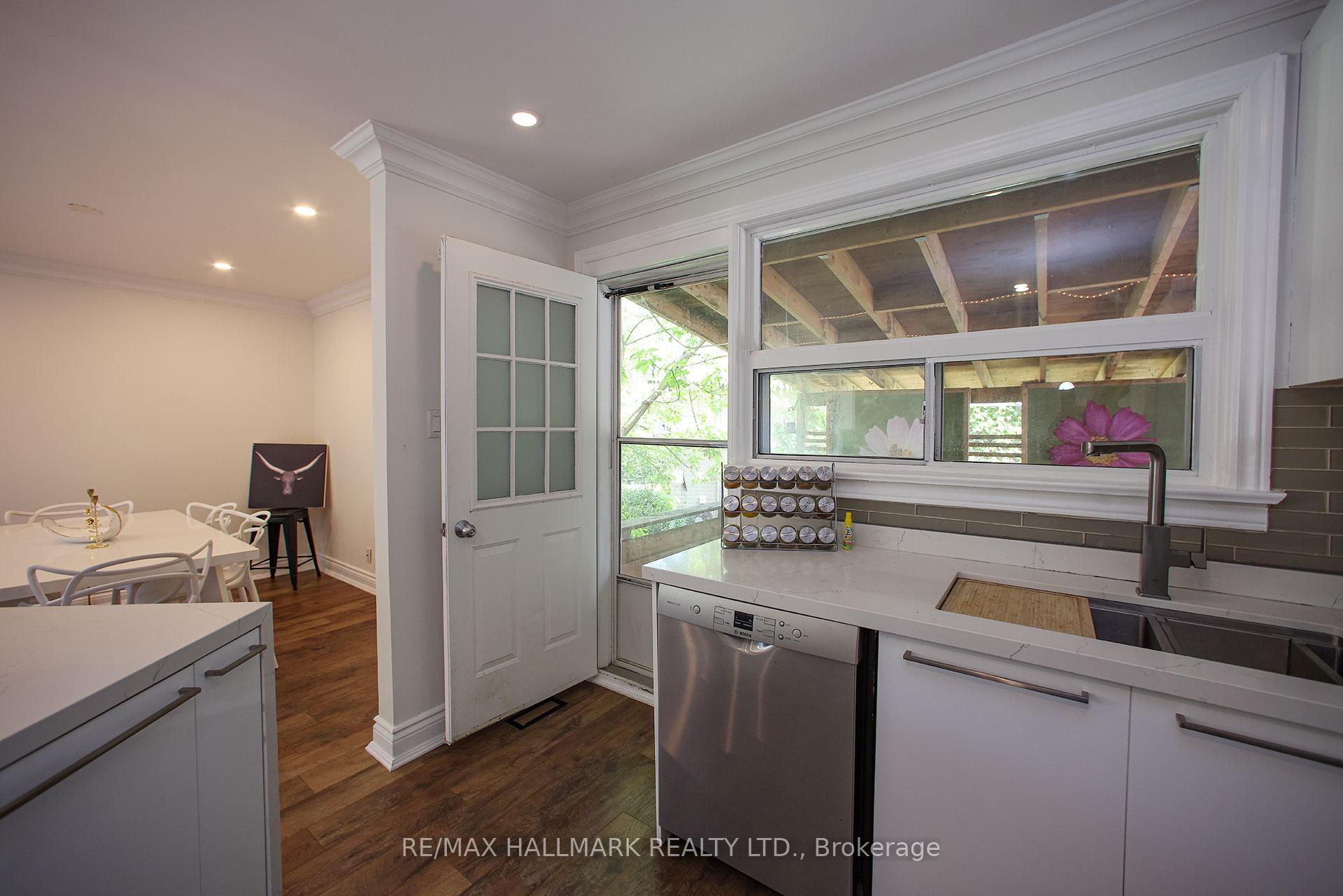 Photo 34 of 33 Patrick Drive, Aurora, Aurora Highlands — HOMEH