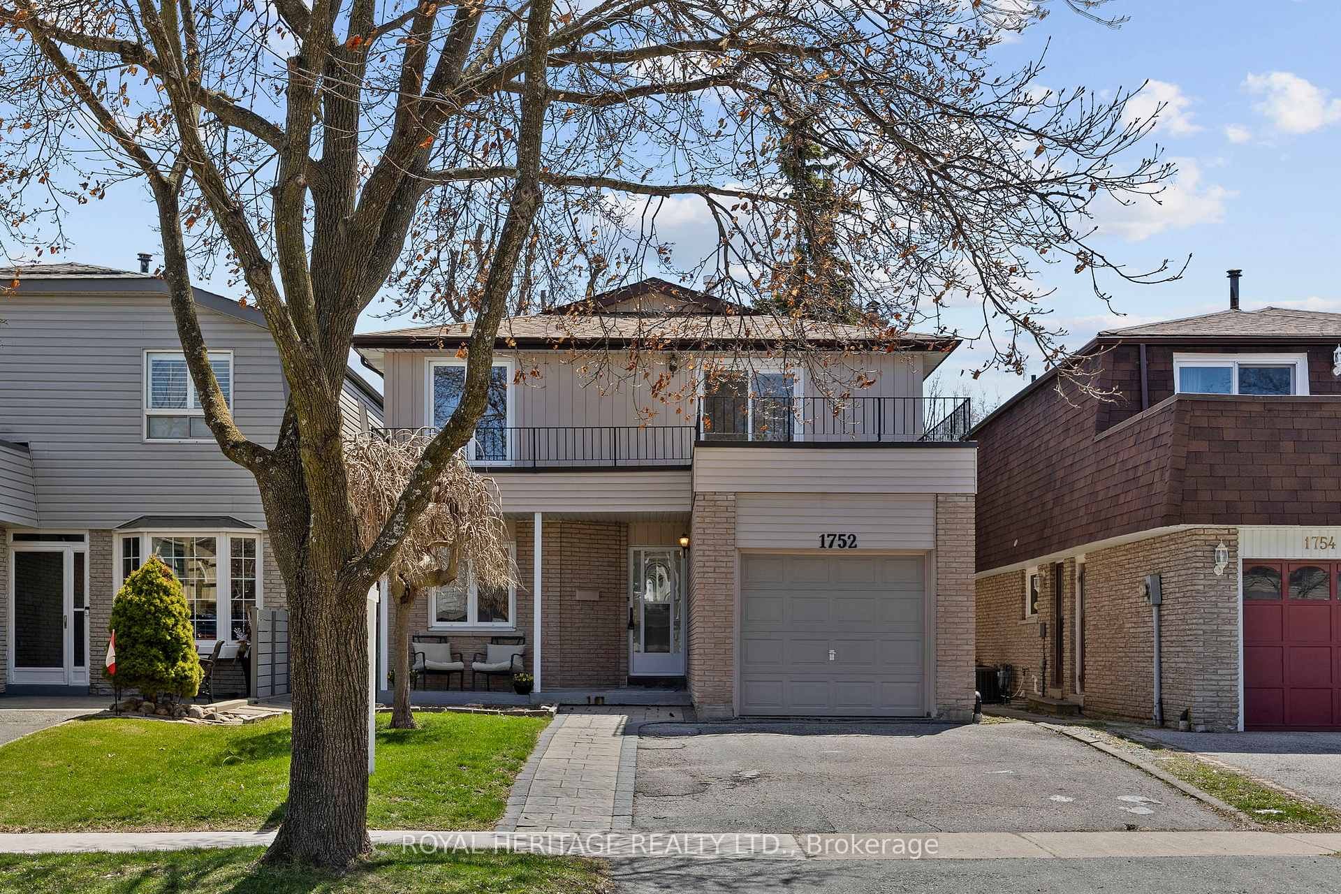 Front of 1752 Shadybrook Drive