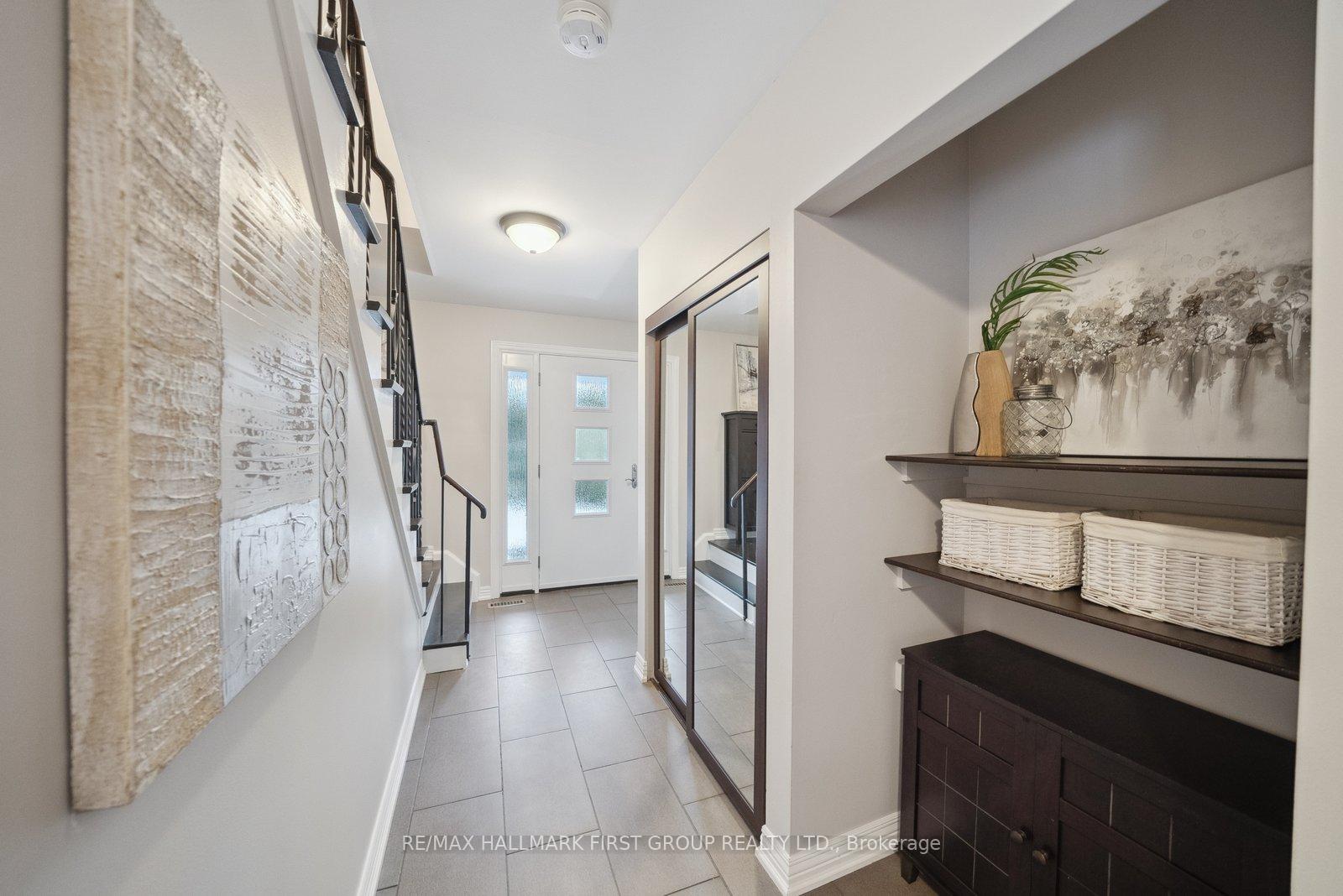 Photo 2 of 820 Hanworth Court, Pickering, West Shore — HOMEH