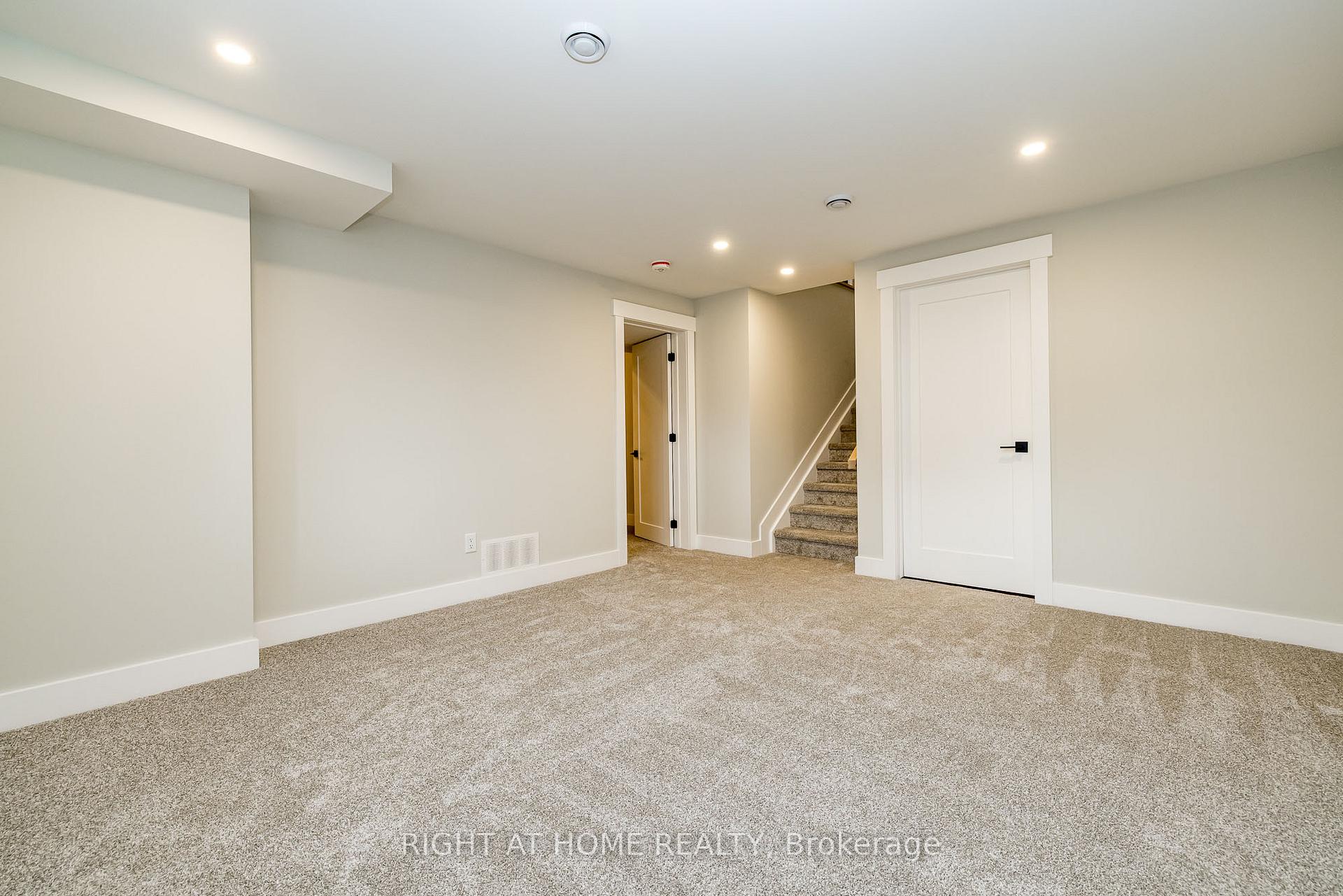 Photo 29 of Unit B, 8 Gardner Street, Arnprior — HOMEH