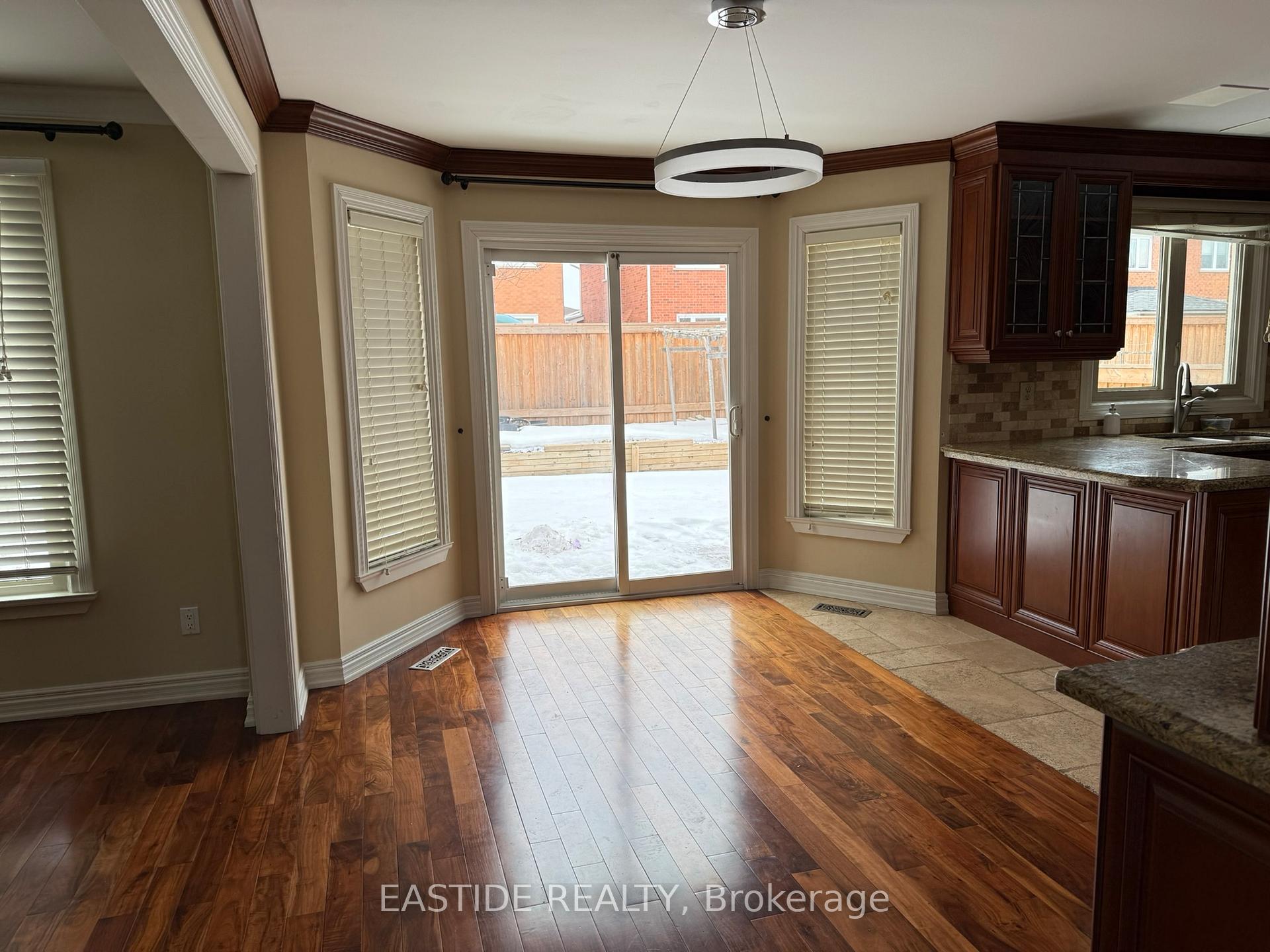 Photo 6 of 54 Liskeard Circle, Vaughan, East Woodbridge — HOMEH