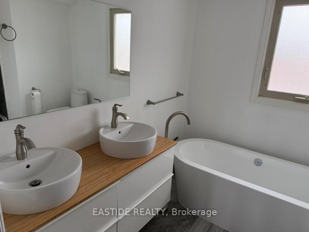 Photo 14 of 54 Liskeard Circle, Vaughan, East Woodbridge — HOMEH