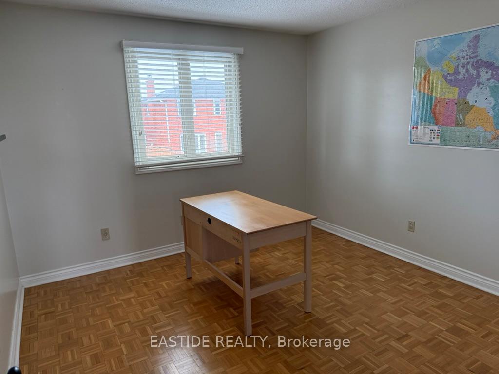 Photo 18 of 54 Liskeard Circle, Vaughan, East Woodbridge — HOMEH