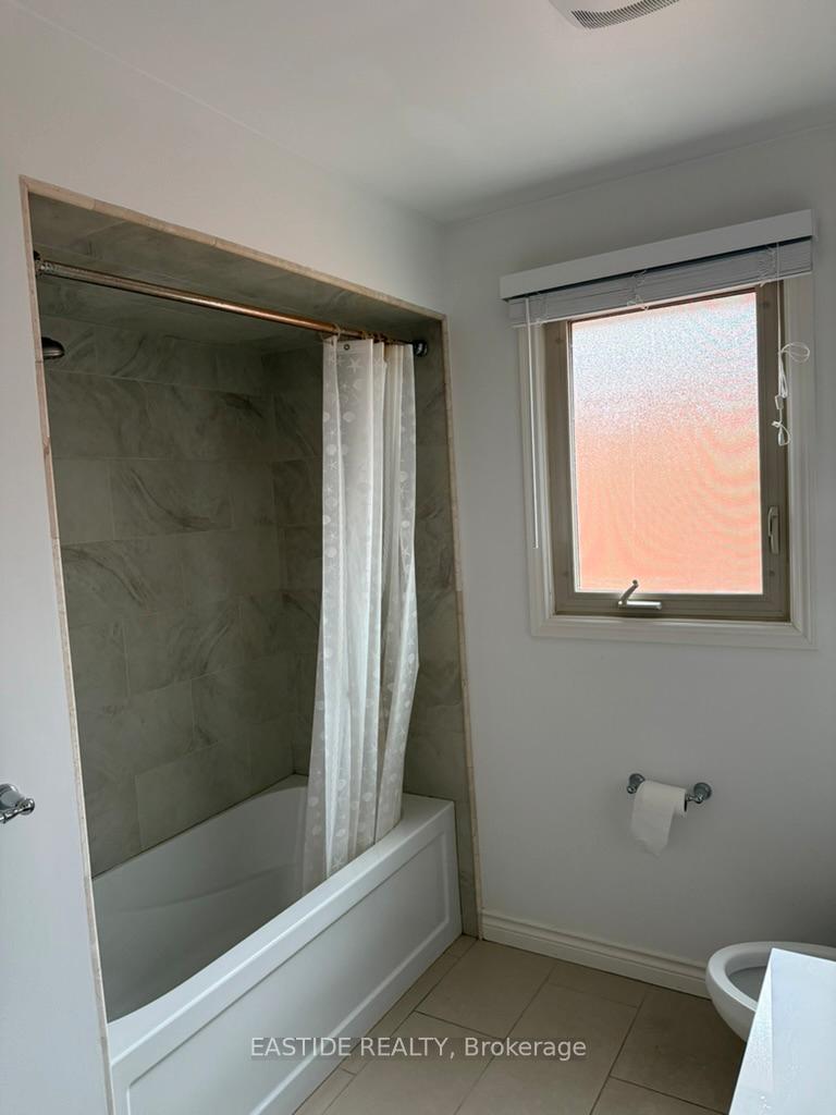 Photo 20 of 54 Liskeard Circle, Vaughan, East Woodbridge — HOMEH