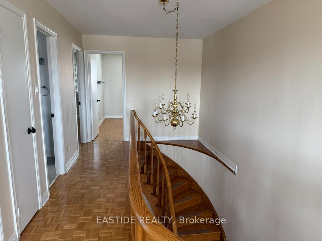 Photo 22 of 54 Liskeard Circle, Vaughan, East Woodbridge — HOMEH