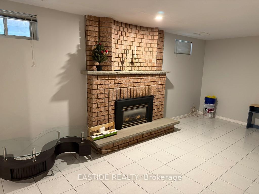 Photo 26 of 54 Liskeard Circle, Vaughan, East Woodbridge — HOMEH