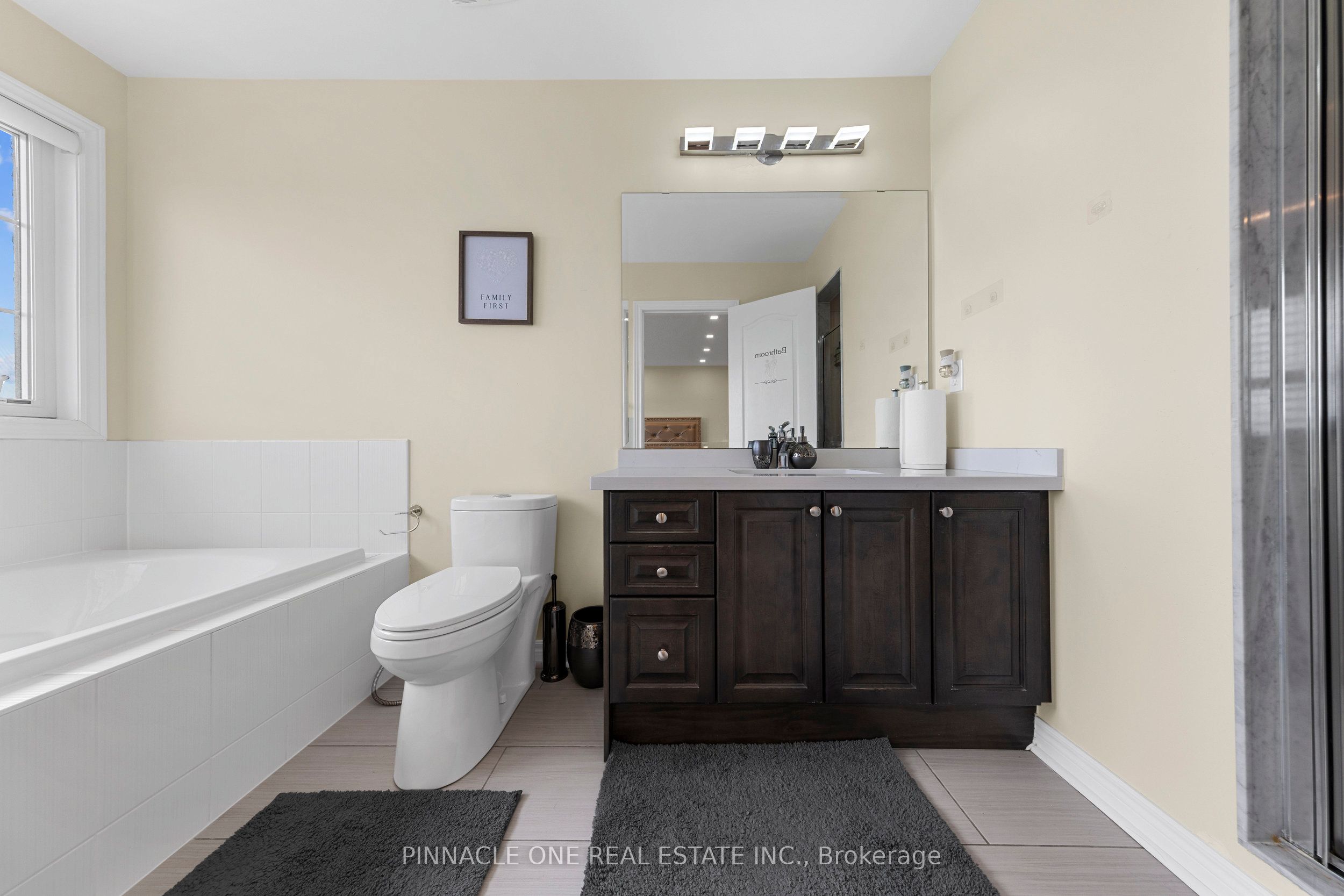 Photo 59 of 142 Sky Harbour Drive, Brampton, Brampton West — HOMEH