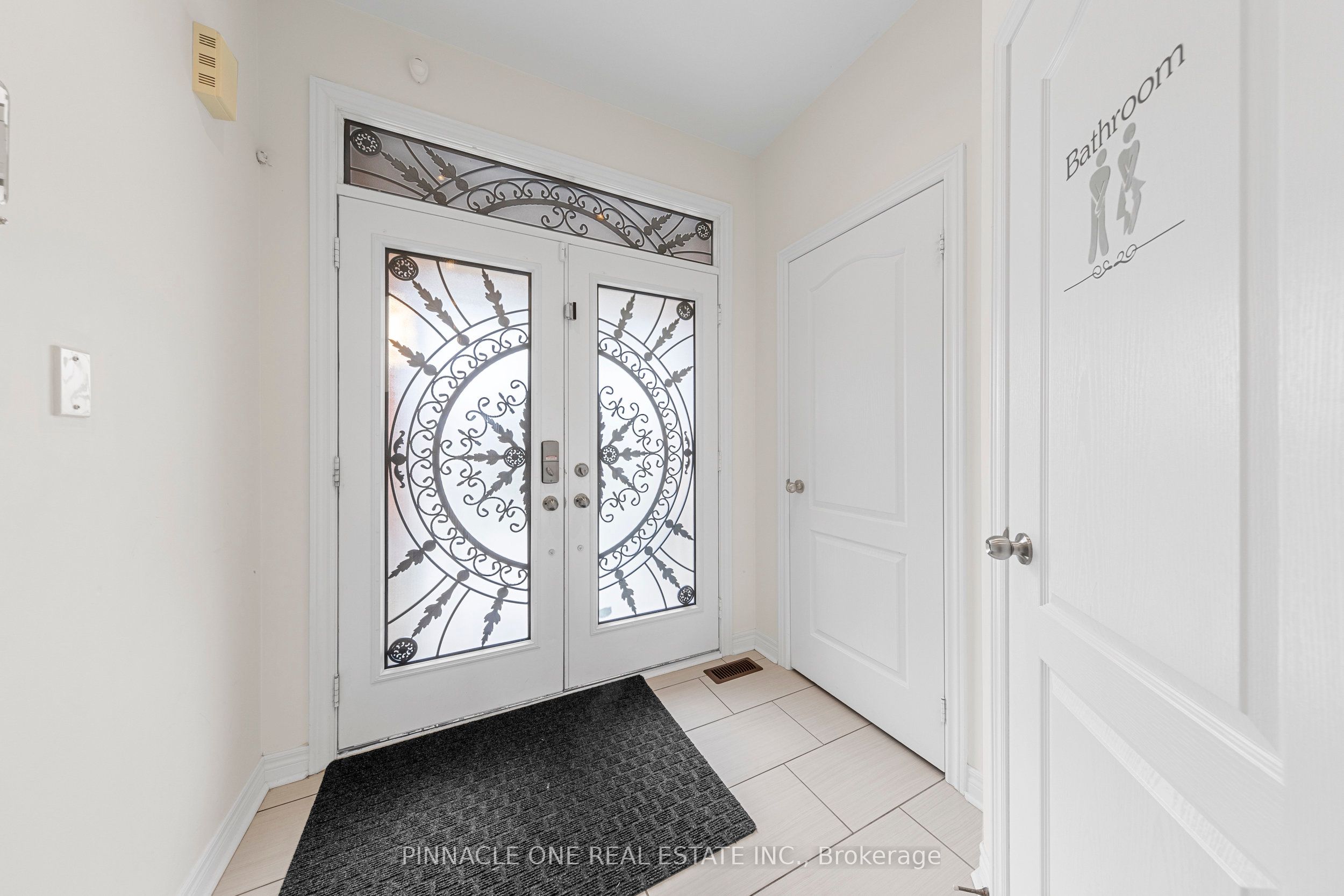 Photo 38 of 142 Sky Harbour Drive, Brampton, Brampton West — HOMEH