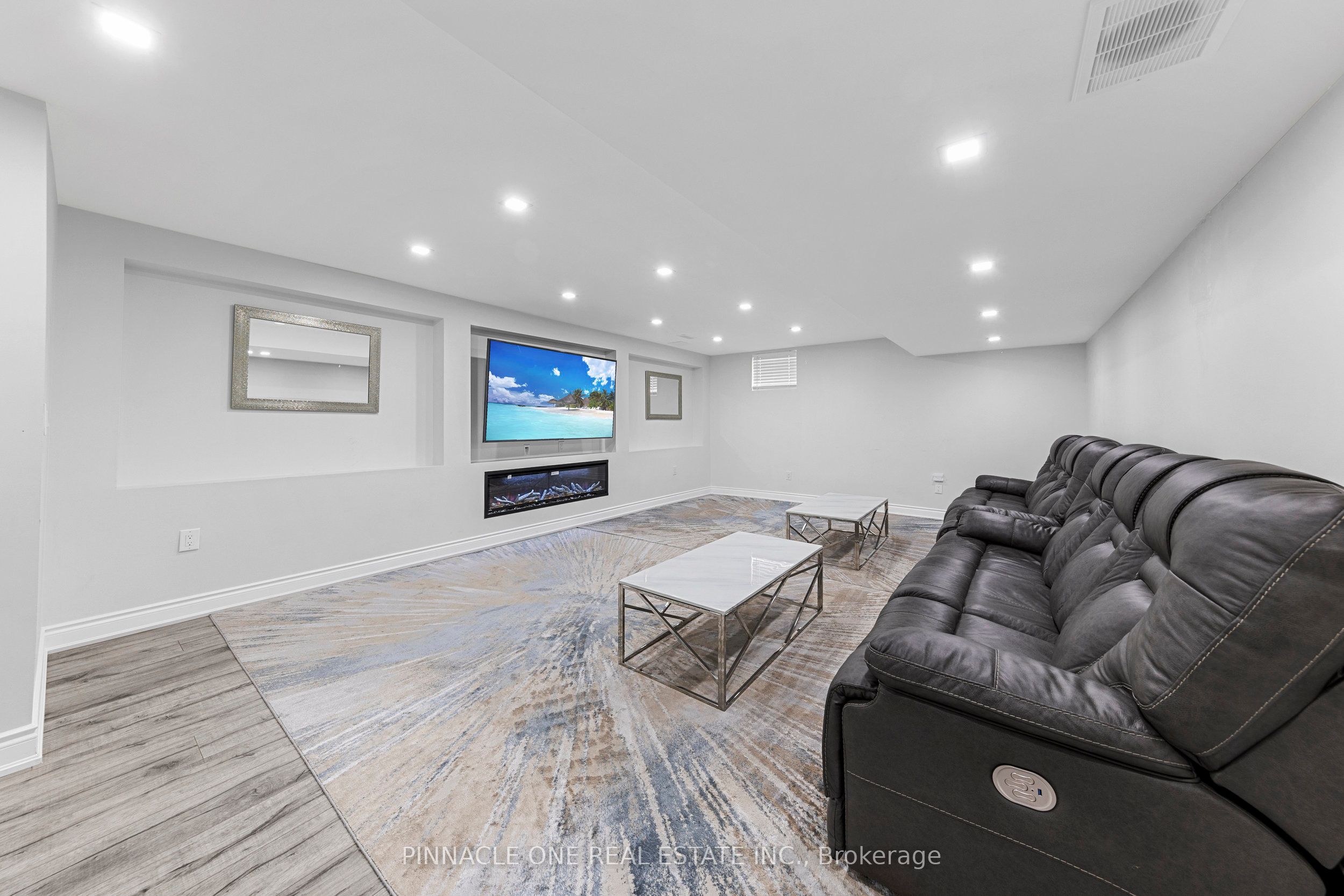 Photo 65 of 142 Sky Harbour Drive, Brampton, Brampton West — HOMEH