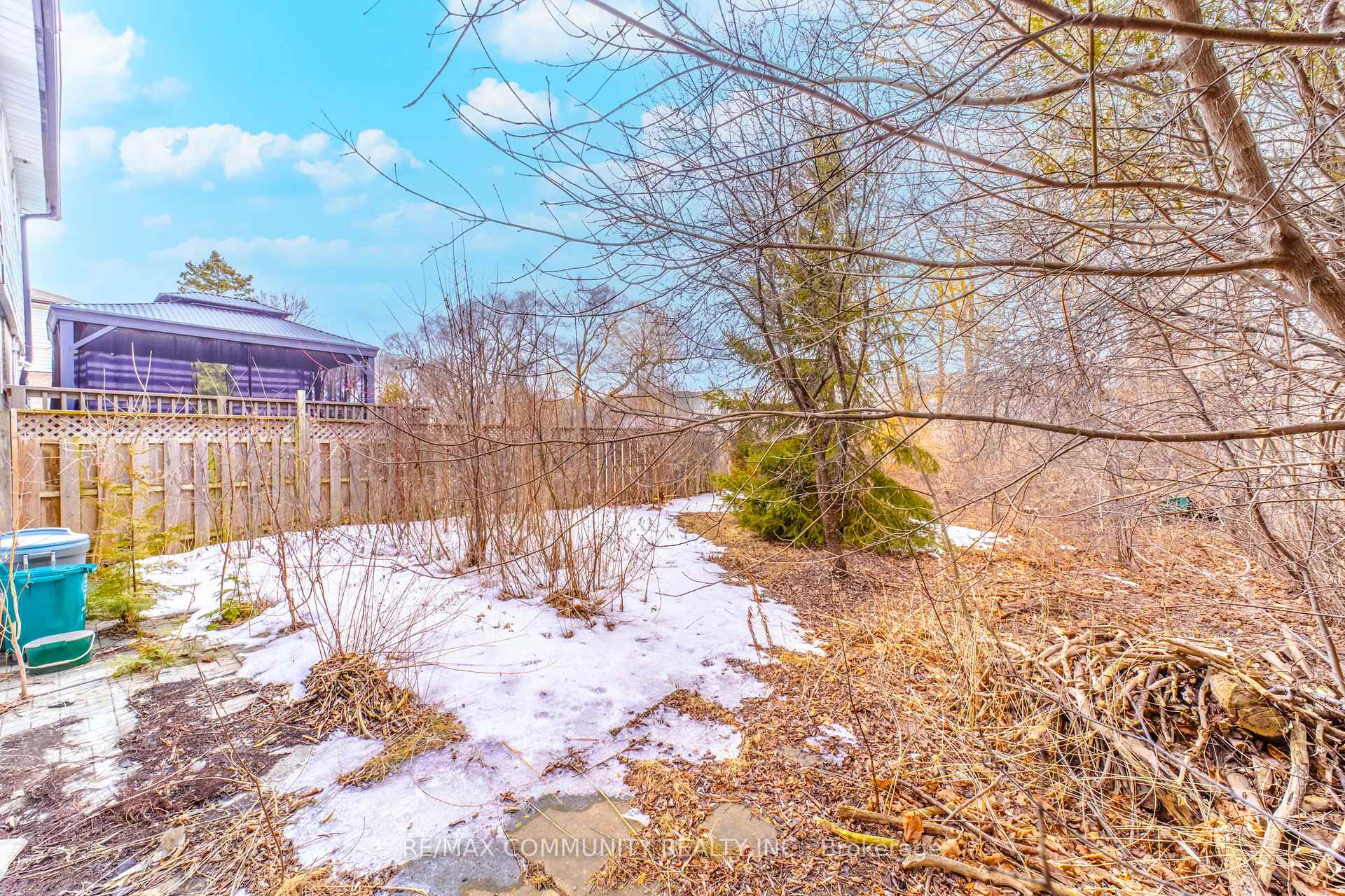 Photo 28 of 906 Marinet Crescent, Pickering, West Shore — HOMEH
