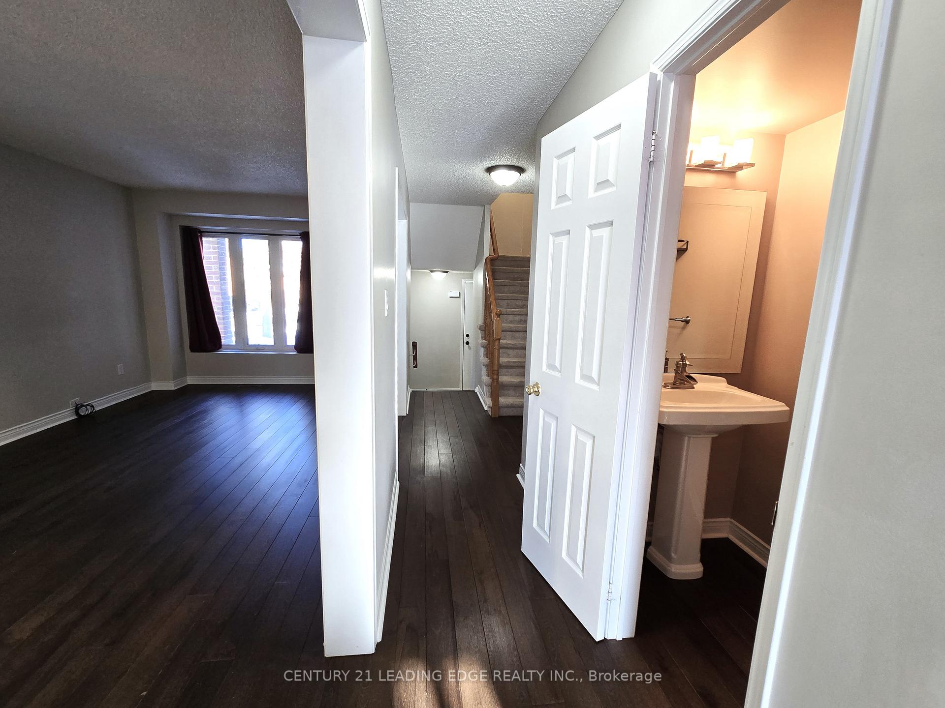 Photo 6 of 1065 Longbow Drive, Pickering, Liverpool — HOMEH