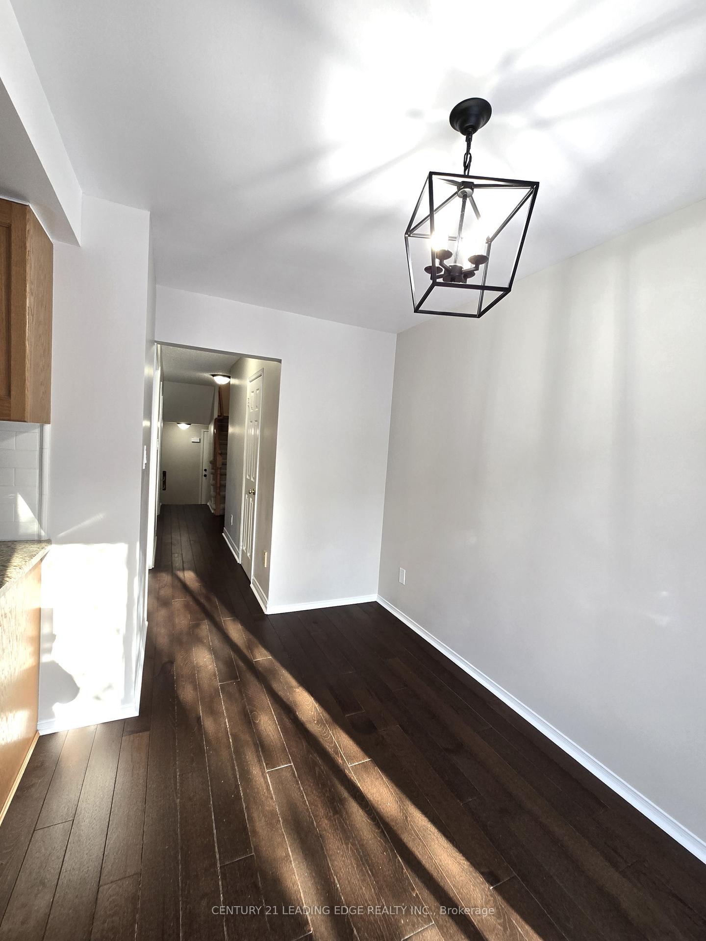 Photo 9 of 1065 Longbow Drive, Pickering, Liverpool — HOMEH