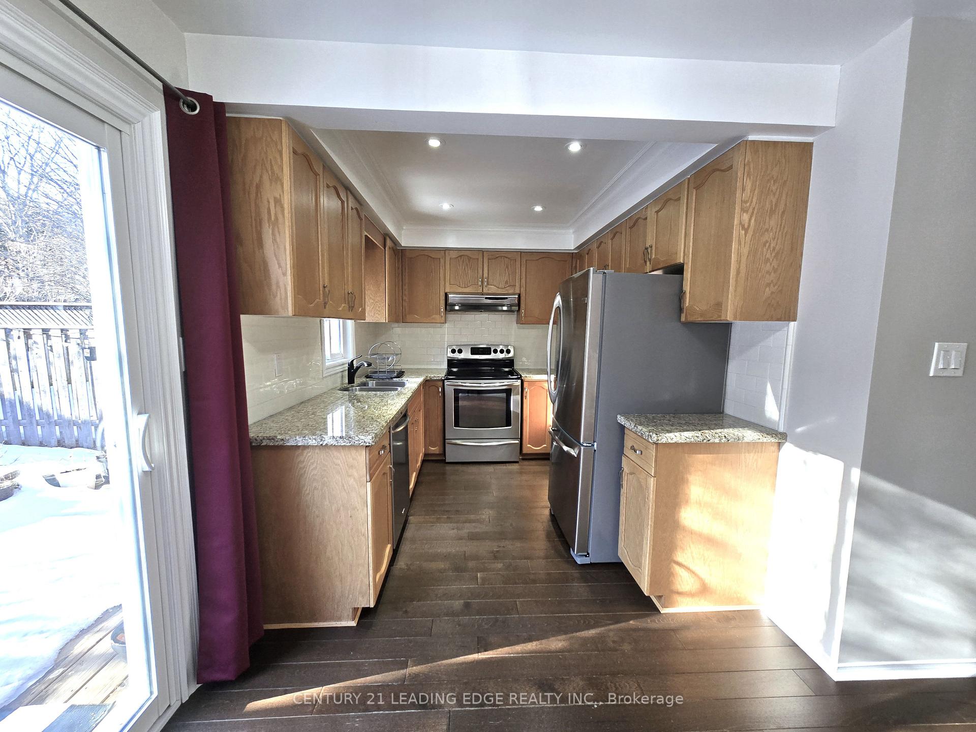 Photo 11 of 1065 Longbow Drive, Pickering, Liverpool — HOMEH