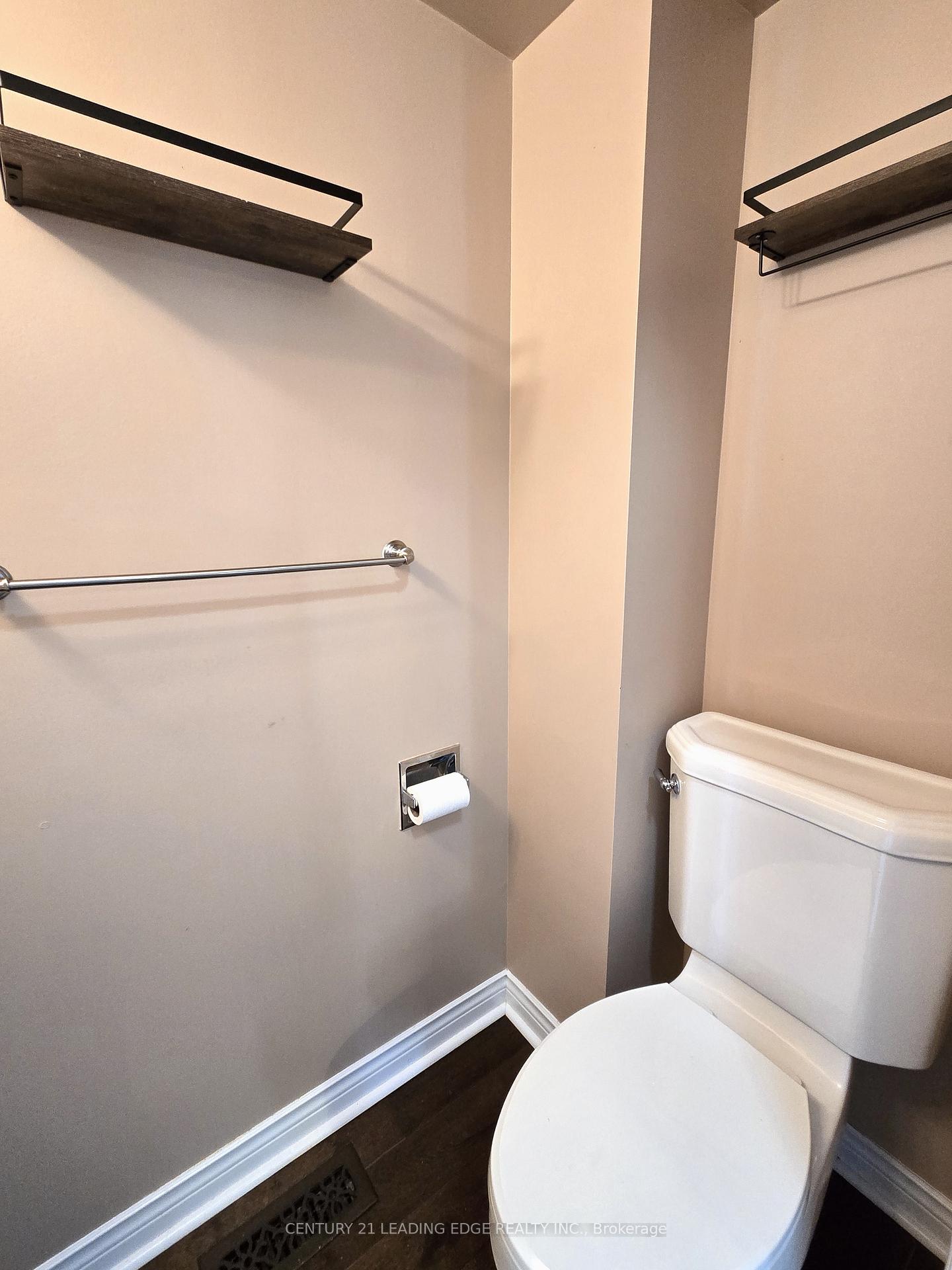 Photo 15 of 1065 Longbow Drive, Pickering, Liverpool — HOMEH