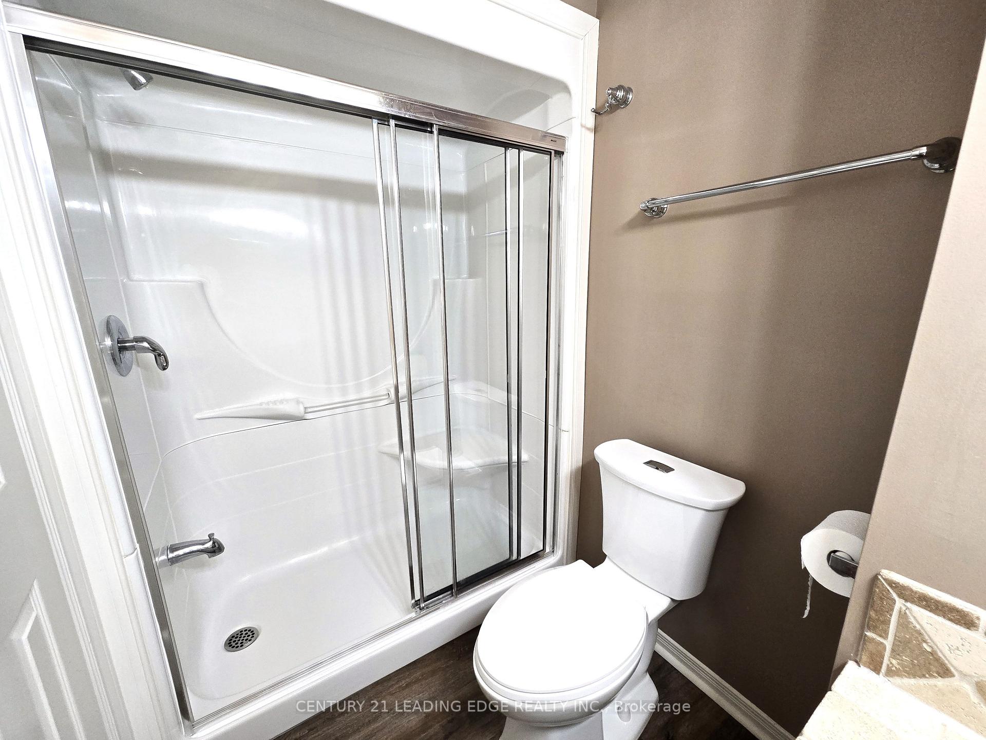 Photo 24 of 1065 Longbow Drive, Pickering, Liverpool — HOMEH