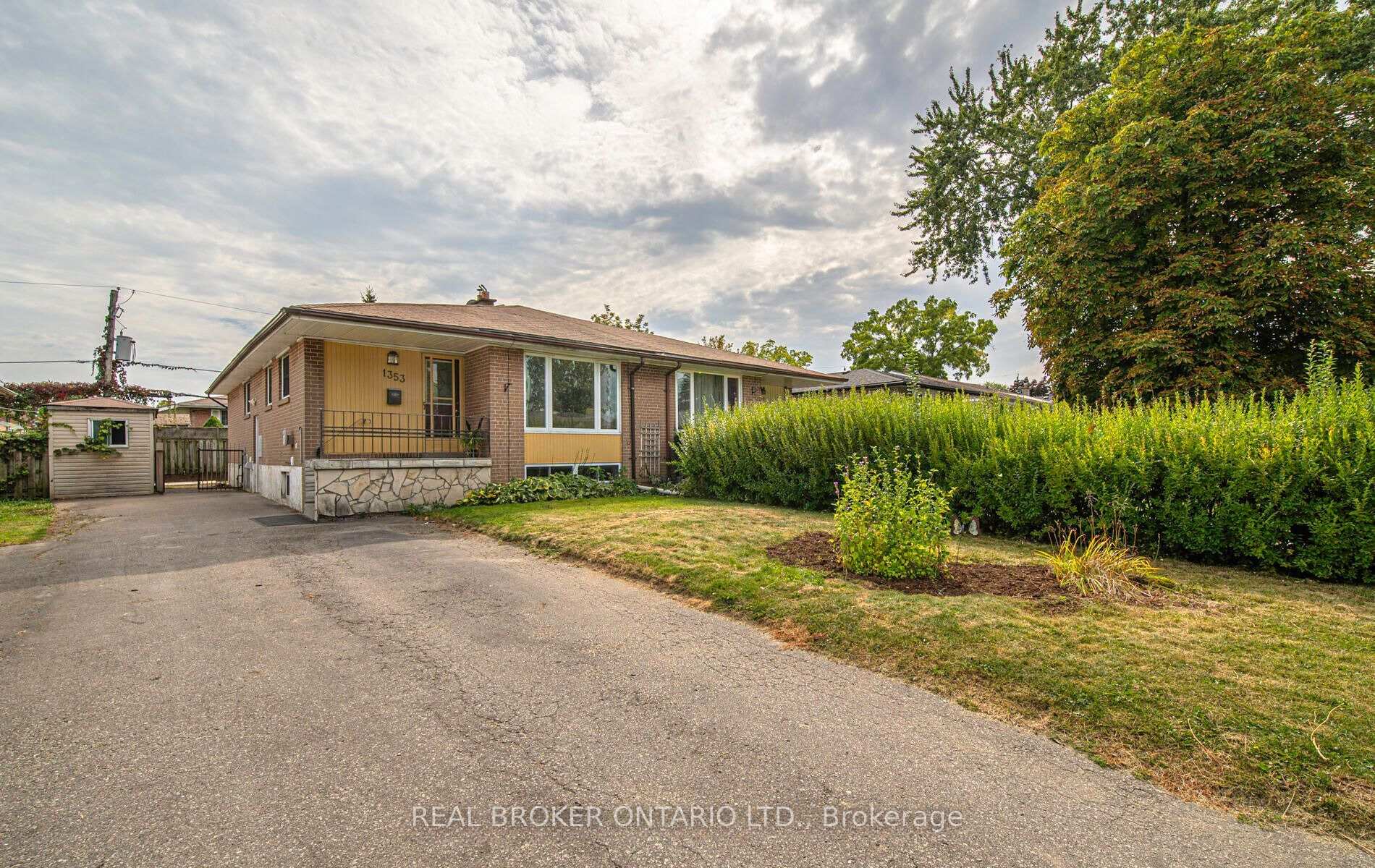 Photo 1 of Unit Bsmt 1, 1353 Poprad Avenue, Pickering, Bay Ridges — HOMEH