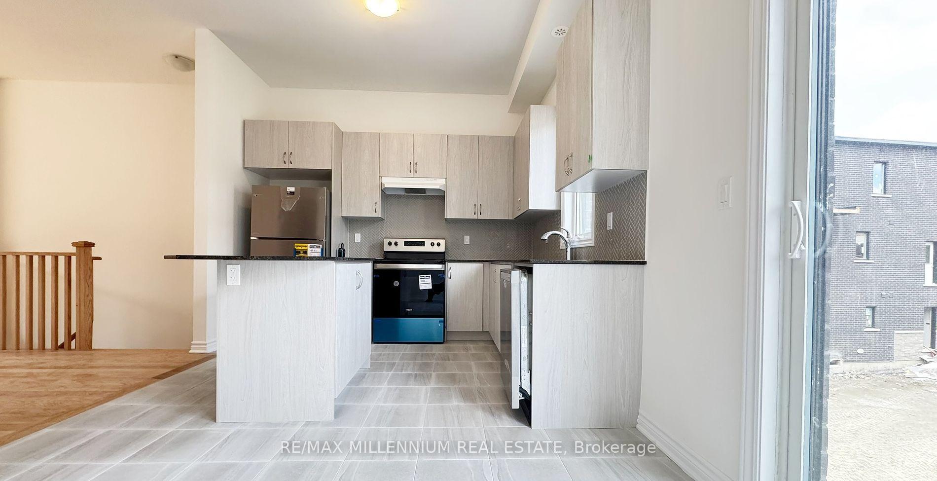 Photo 3 of 50 Quilico Road, Vaughan, Elder Mills — HOMEH