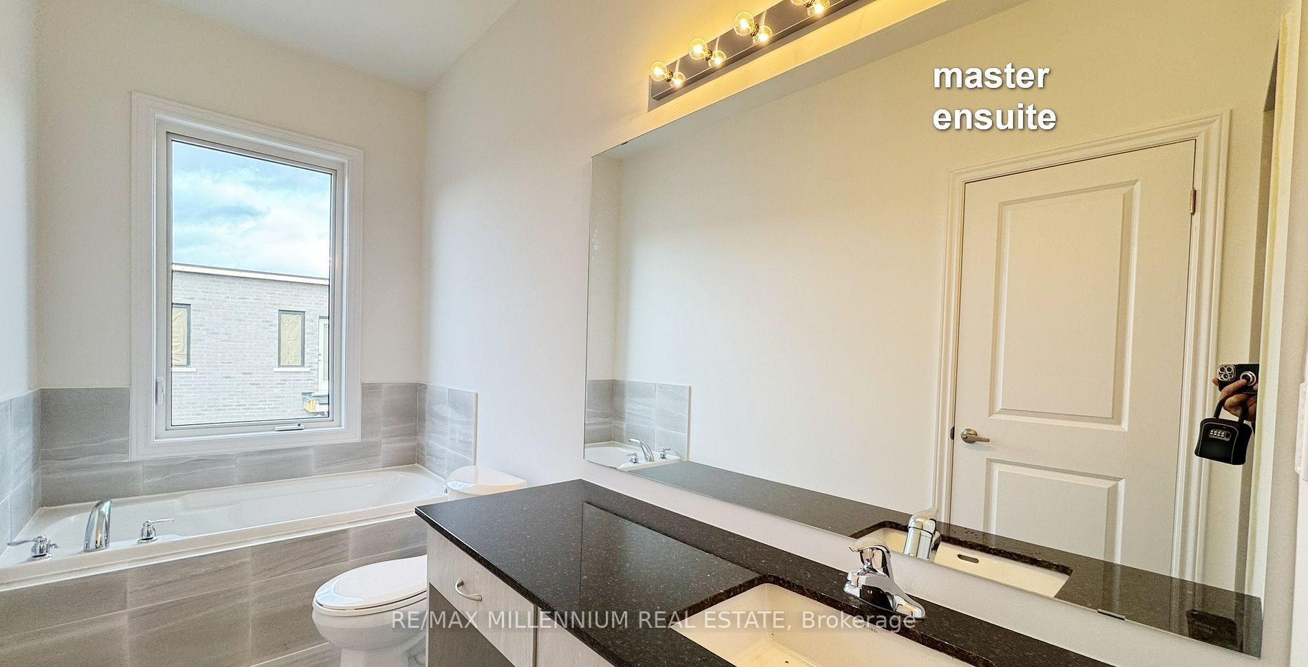 Photo 14 of 50 Quilico Road, Vaughan, Elder Mills — HOMEH
