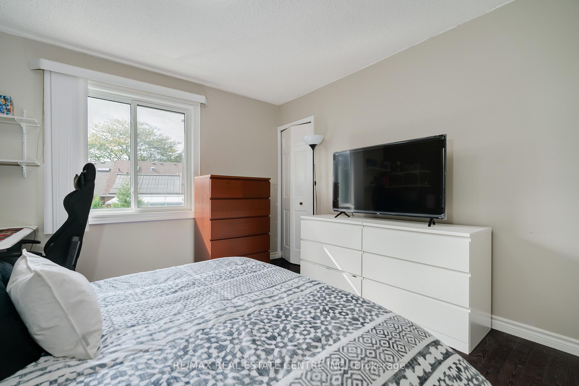 Photo 26 of Unit Cres, 1865 Malden Crescent, Pickering, Liverpool — HOMEH