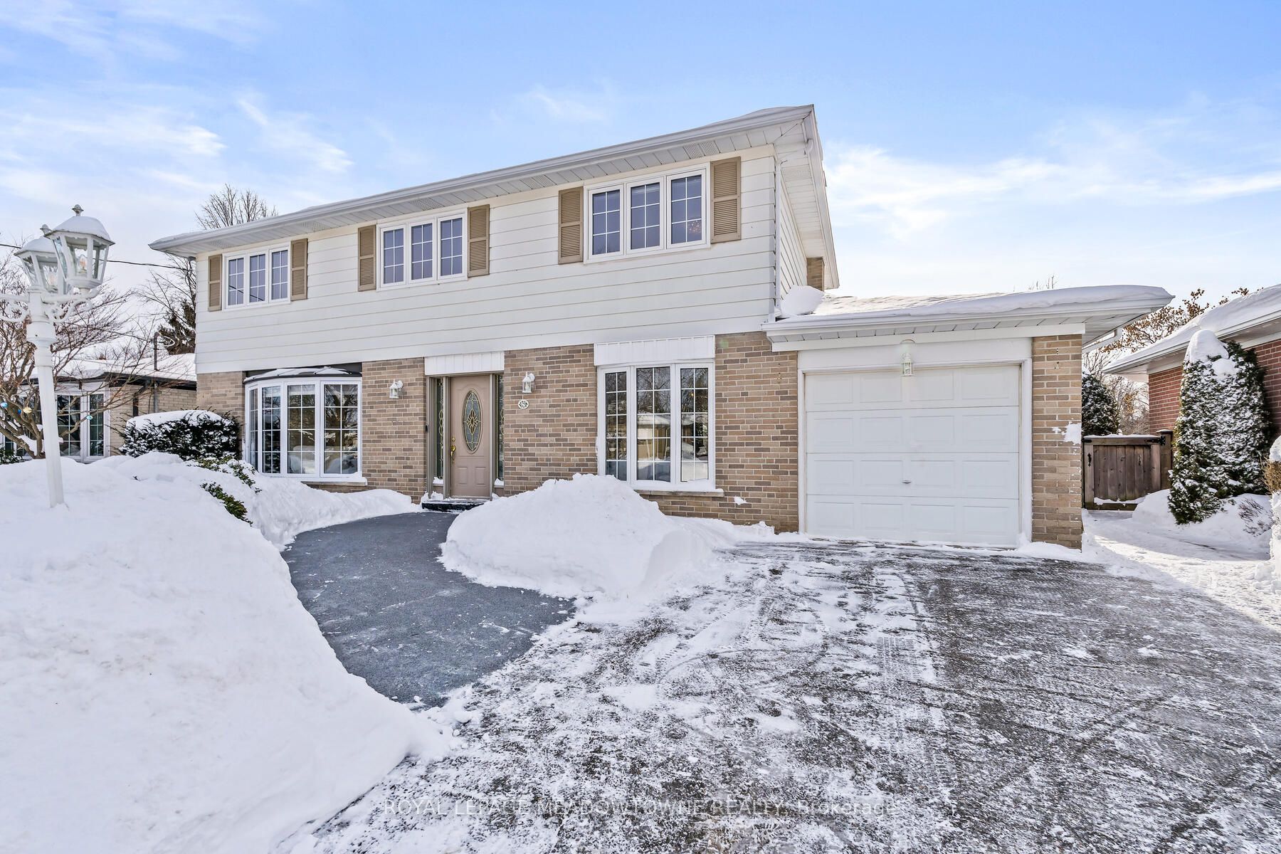 Photo 54 of 29 Stockman Crescent, Halton Hills, Georgetown — HOMEH