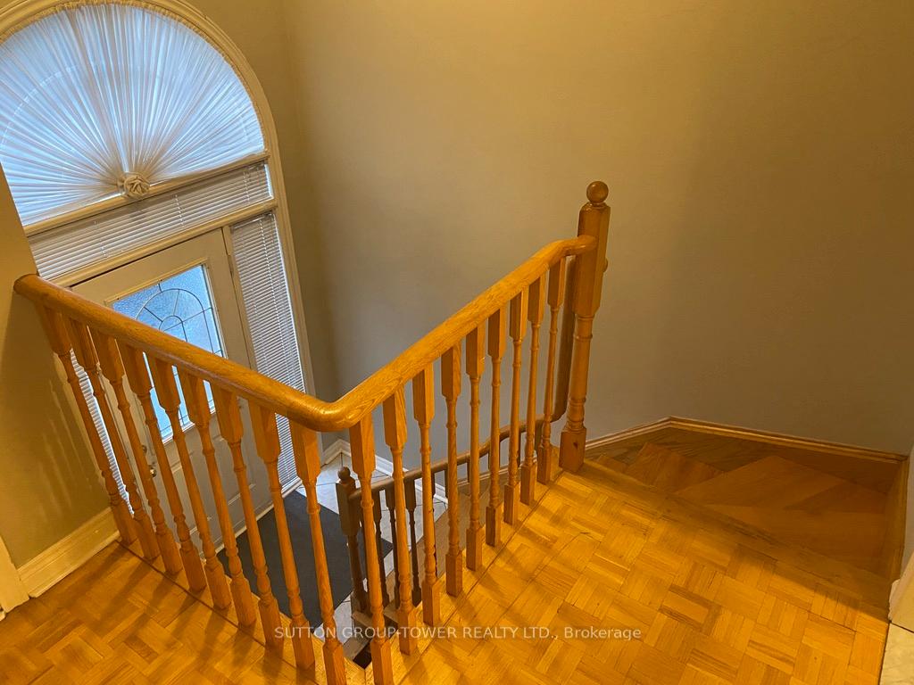 Photo 2 of 47 Ed Quigg Way, Vaughan, Sonoma Heights — HOMEH