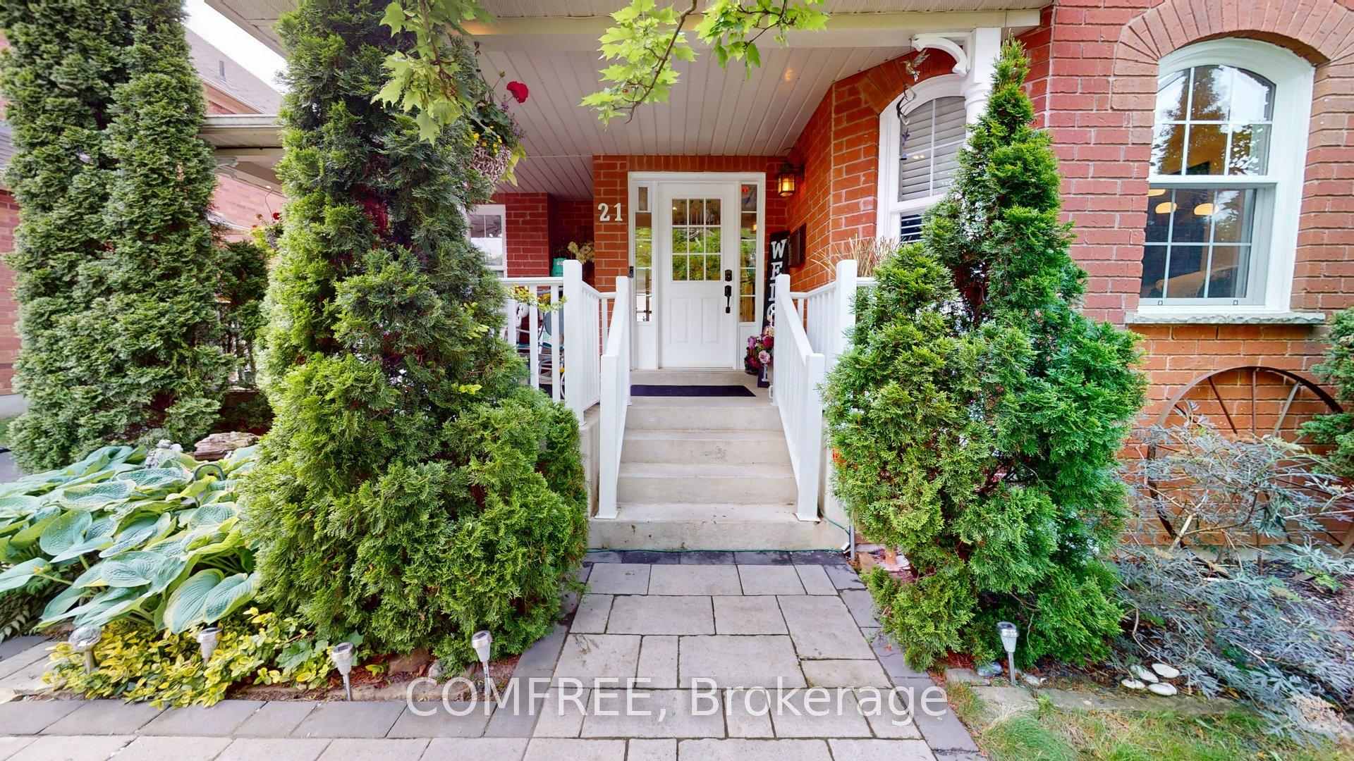 Photo 2 of 21 Mcbeth Place, Whitby, Brooklin — HOMEH