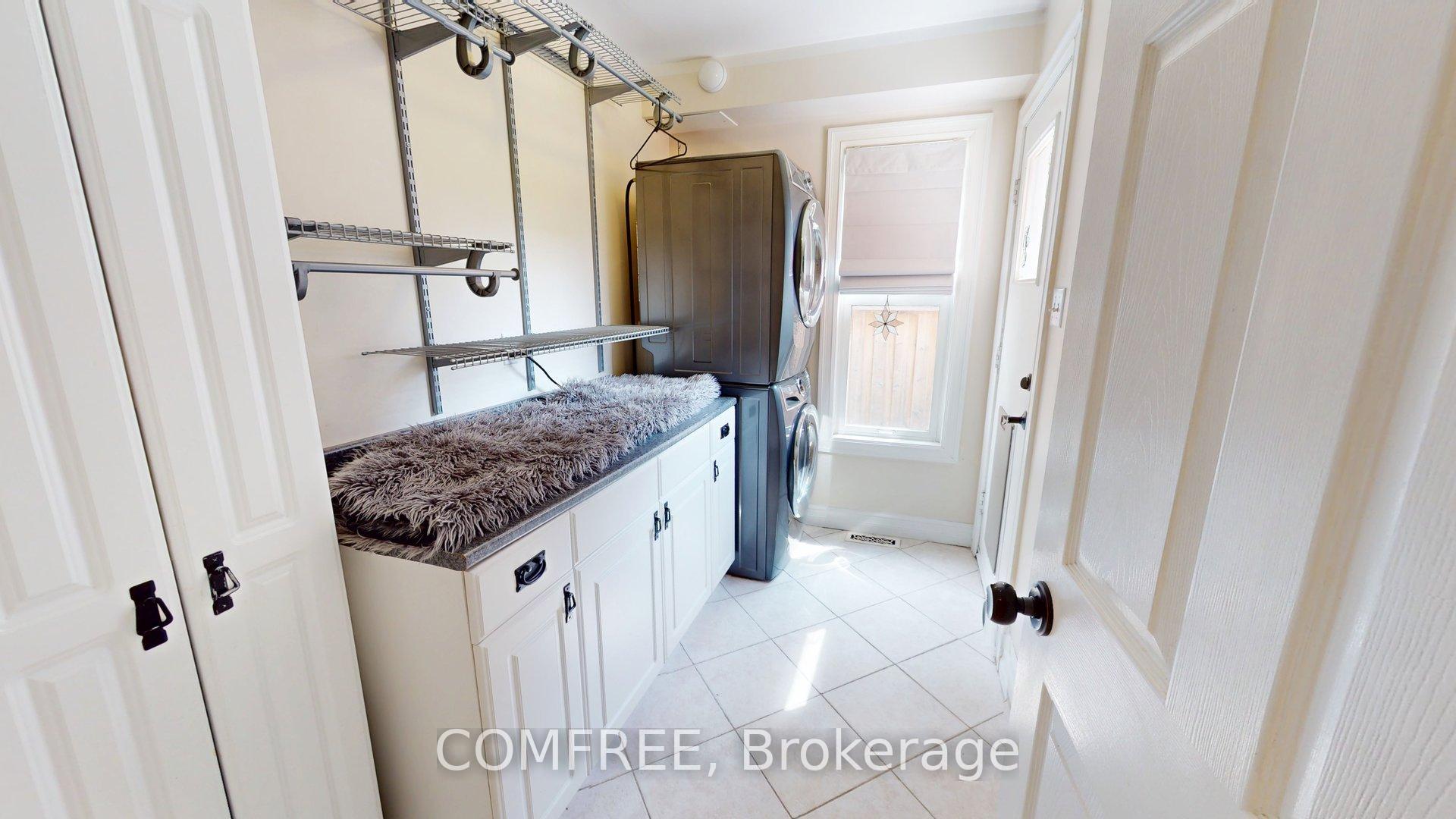 Photo 14 of 21 Mcbeth Place, Whitby, Brooklin — HOMEH