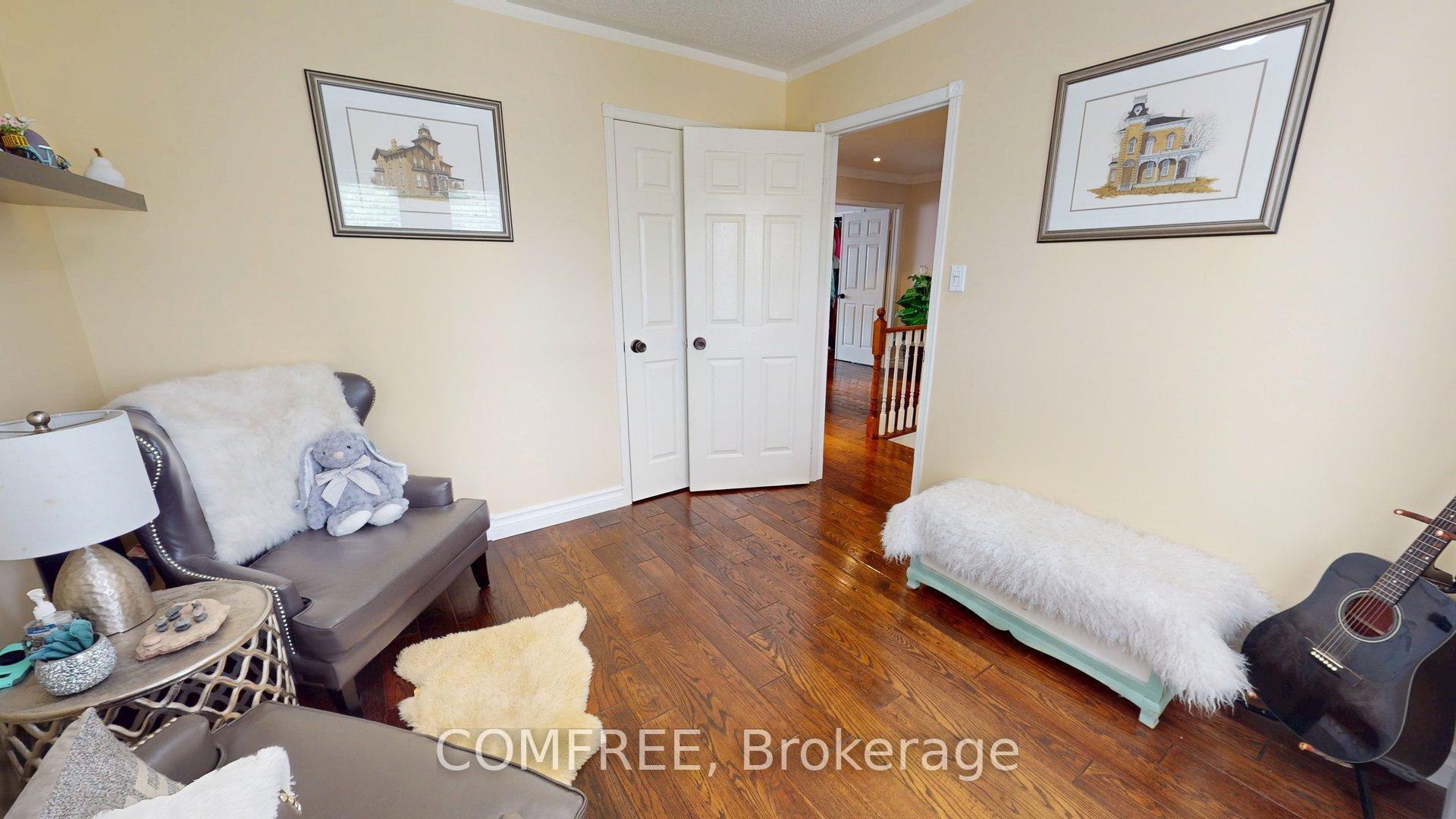 Photo 18 of 21 Mcbeth Place, Whitby, Brooklin — HOMEH