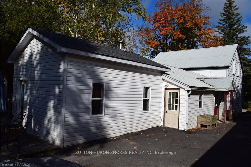 Photo 4 of 185 4TH Street, Arran-Elderslie — HOMEH