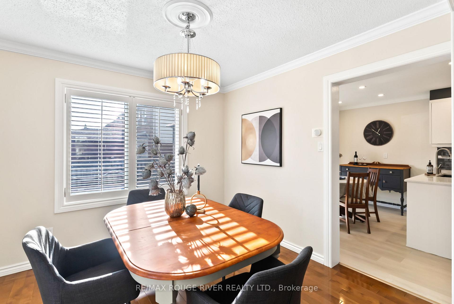 Photo 11 of 32 Fencerow Drive, Whitby, Rolling Acres — HOMEH