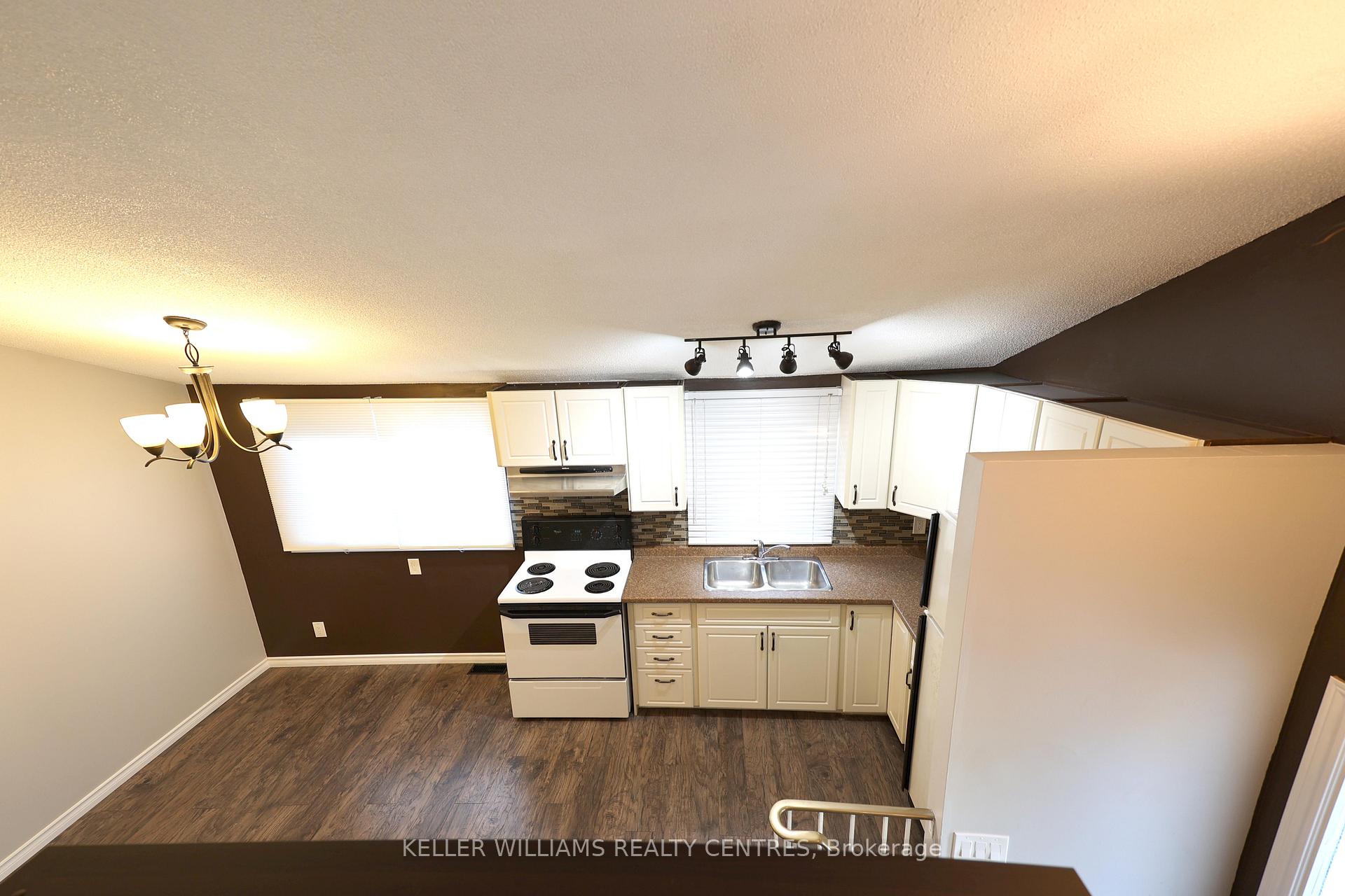 Photo 3 of Unit A, 26 Melinda Crescent, Barrie, Allandale — HOMEH