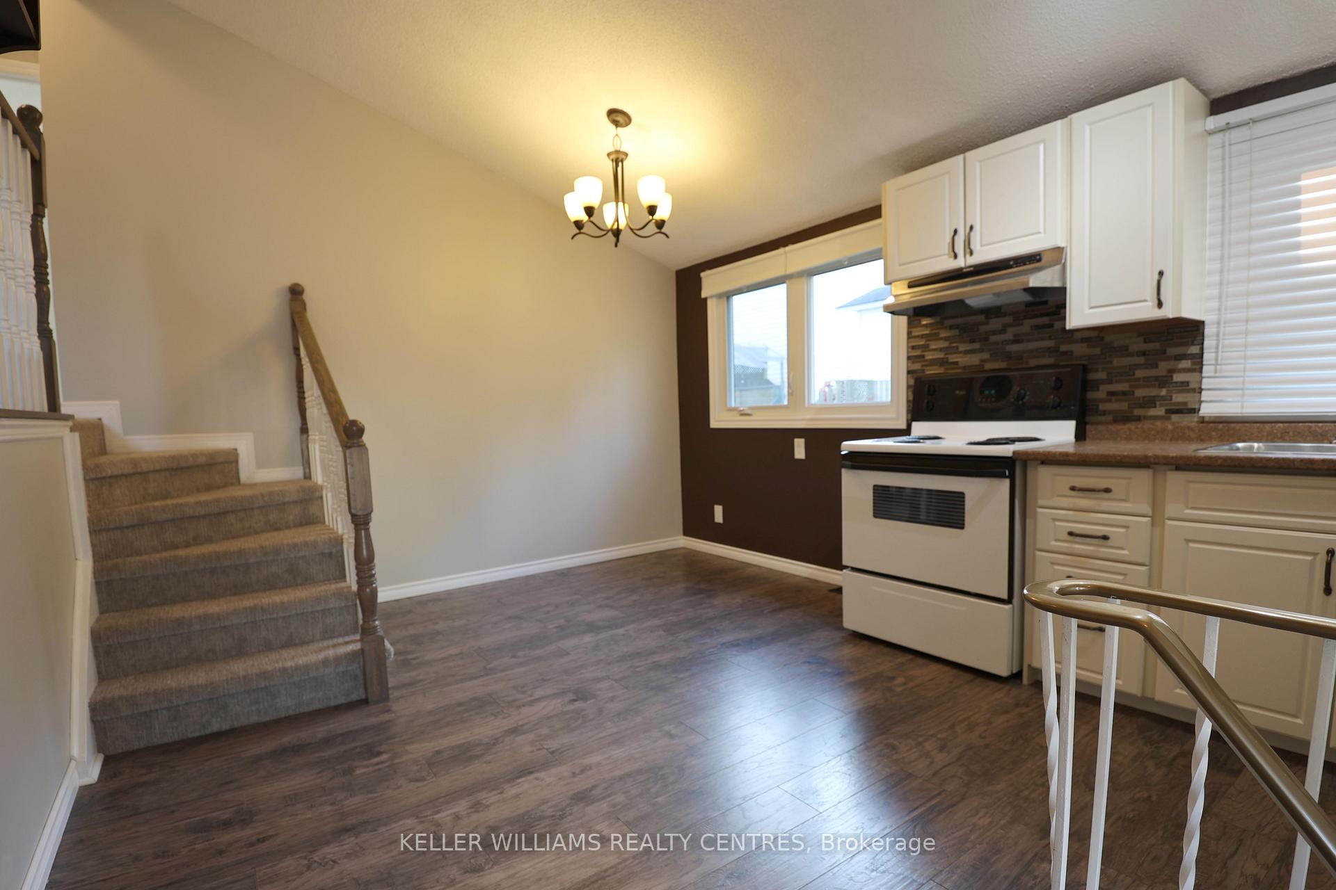 Photo 7 of Unit A, 26 Melinda Crescent, Barrie, Allandale — HOMEH