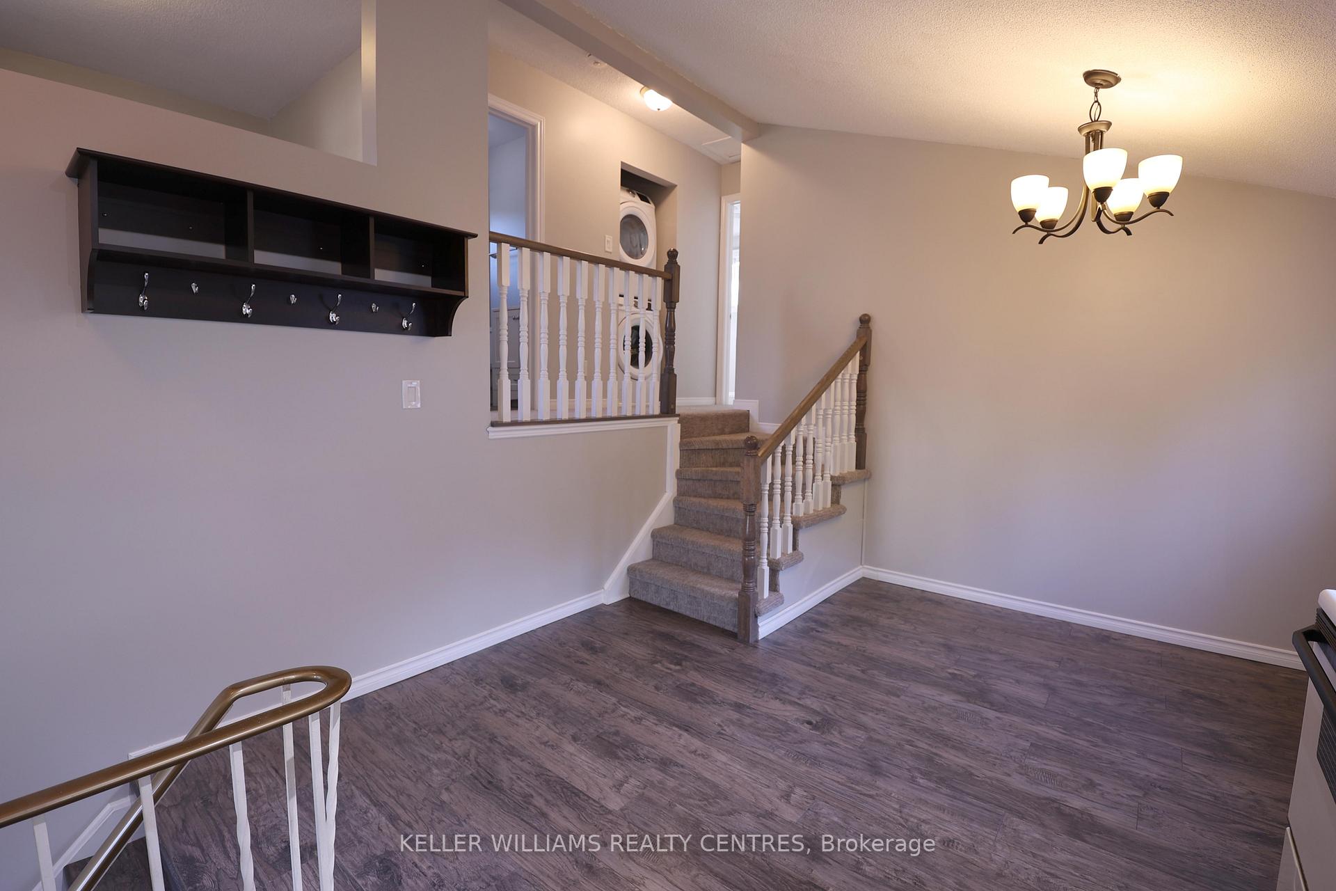 Photo 8 of Unit A, 26 Melinda Crescent, Barrie, Allandale — HOMEH