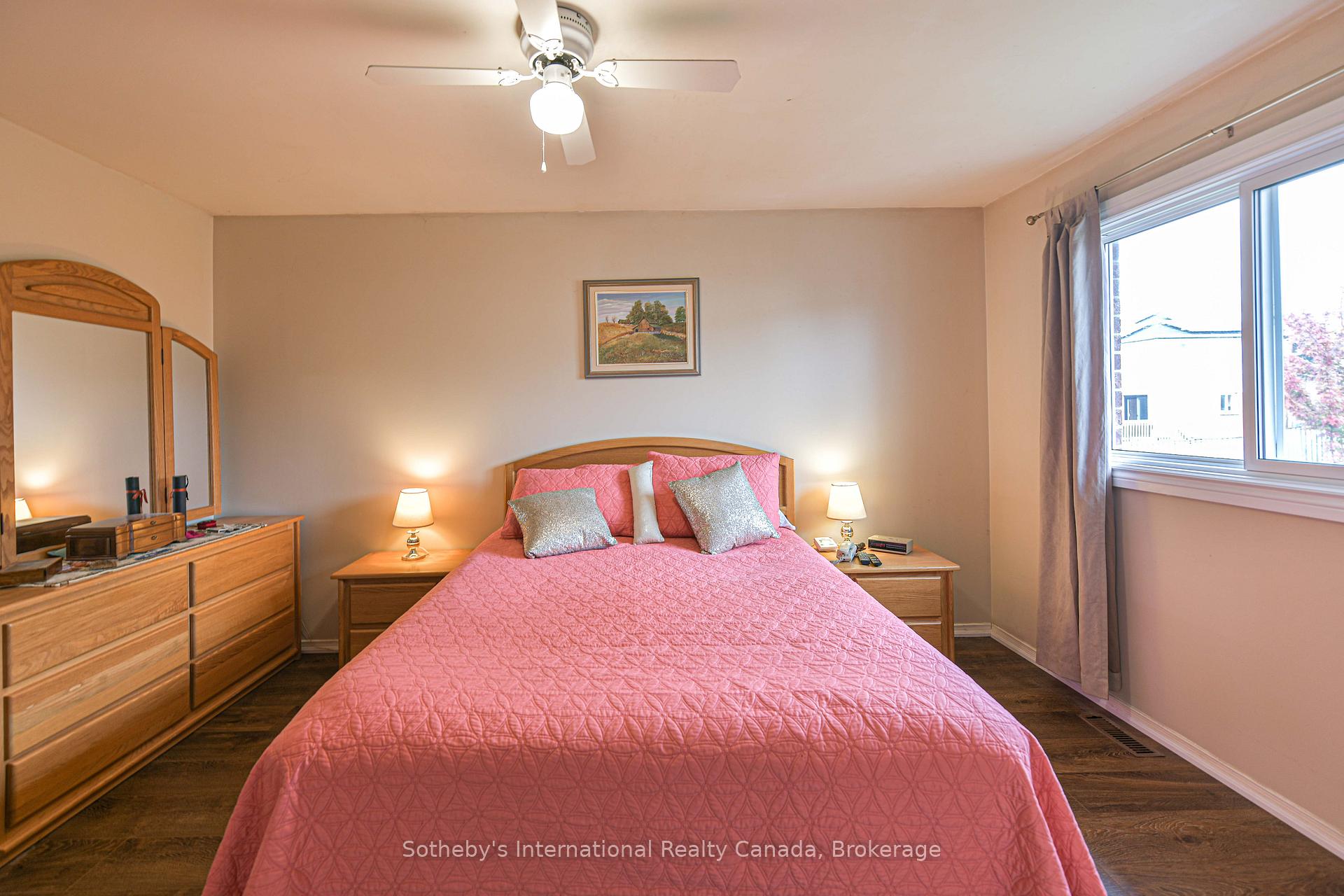 Photo 13 of 13 Burke Drive, Barrie, West Bayfield — HOMEH