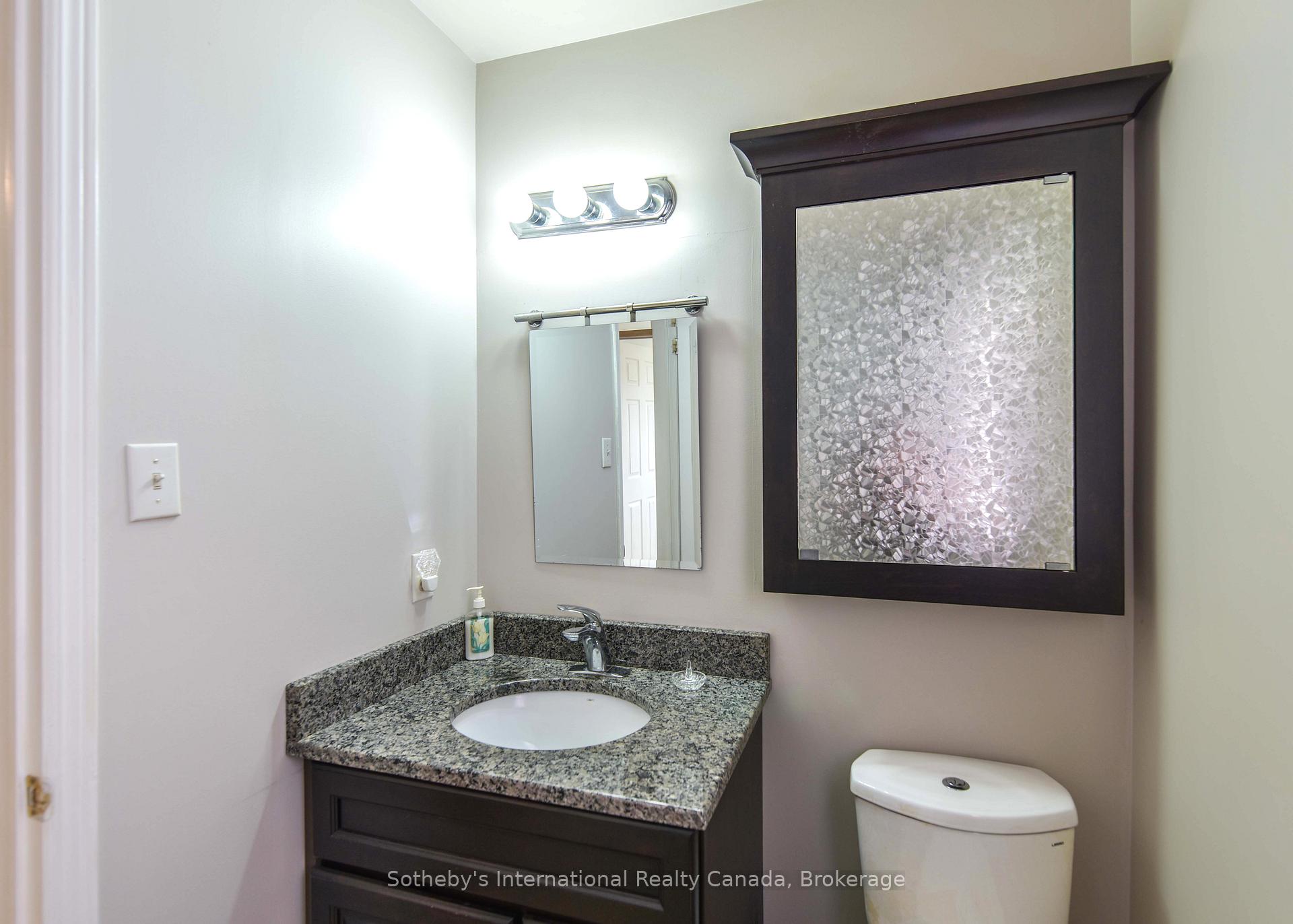 Photo 23 of 13 Burke Drive, Barrie, West Bayfield — HOMEH