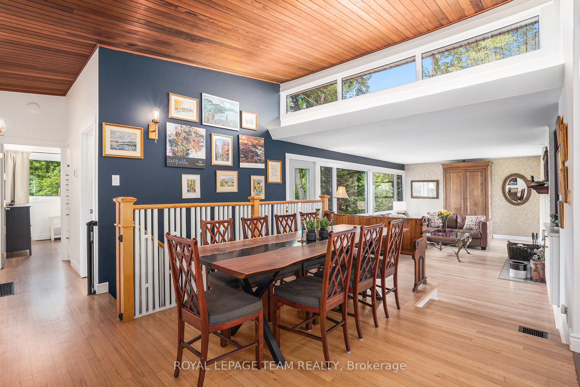 Photo 17 of 19 Mary Drive, Ottawa, Cedardale — HOMEH