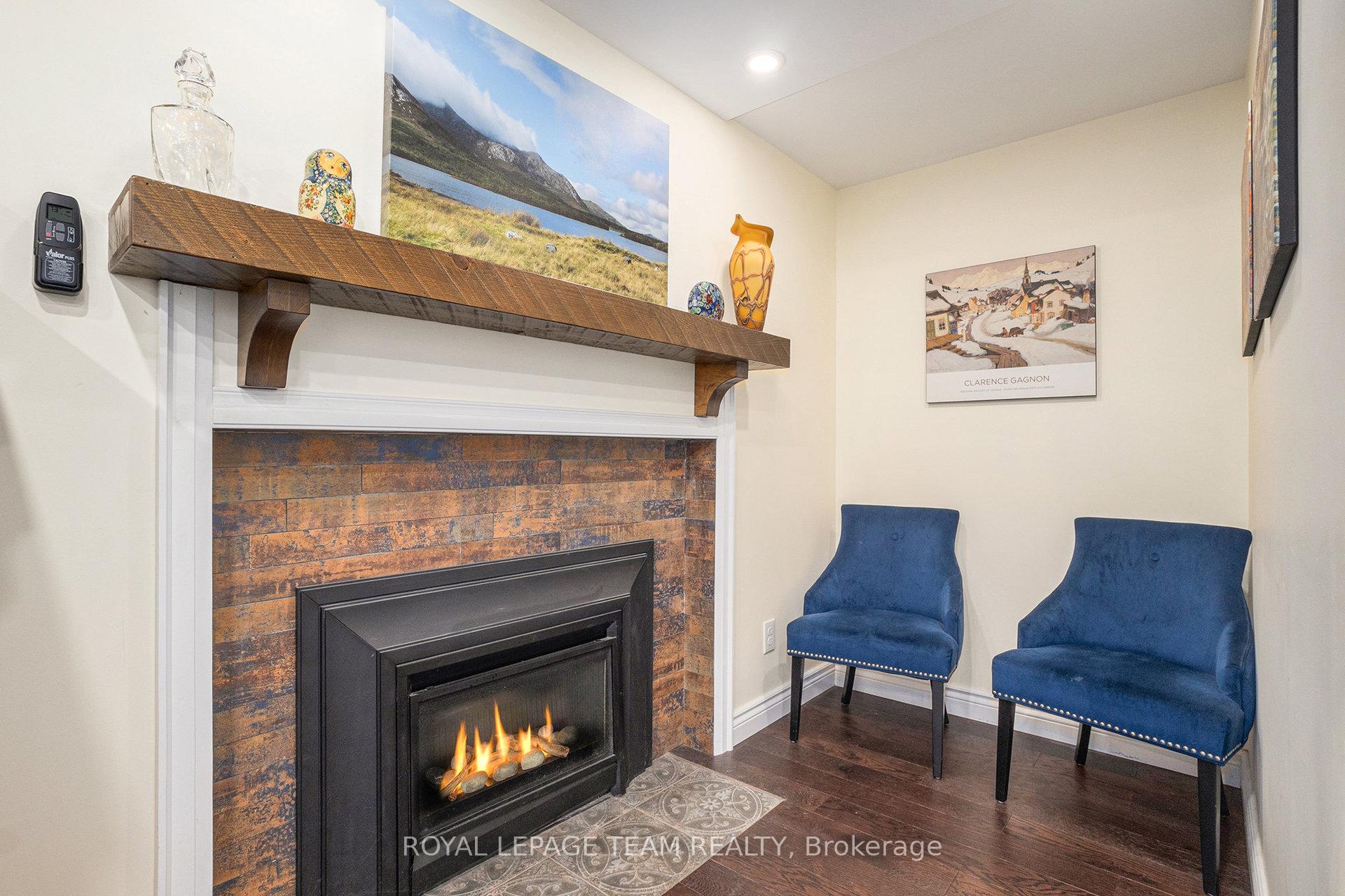 Photo 15 of 19 Mary Drive, Ottawa, Cedardale — HOMEH