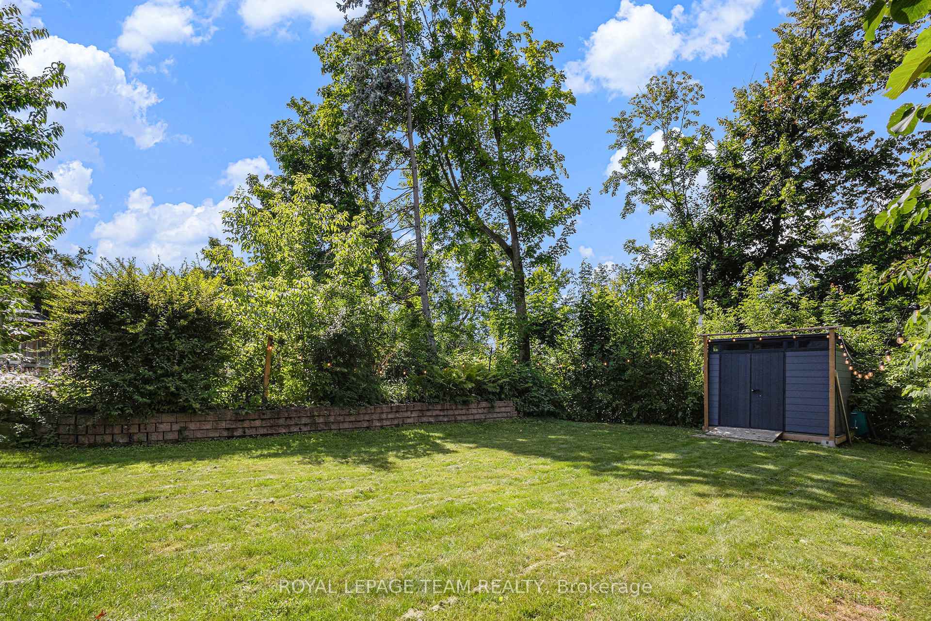 Photo 29 of 19 Mary Drive, Ottawa, Cedardale — HOMEH