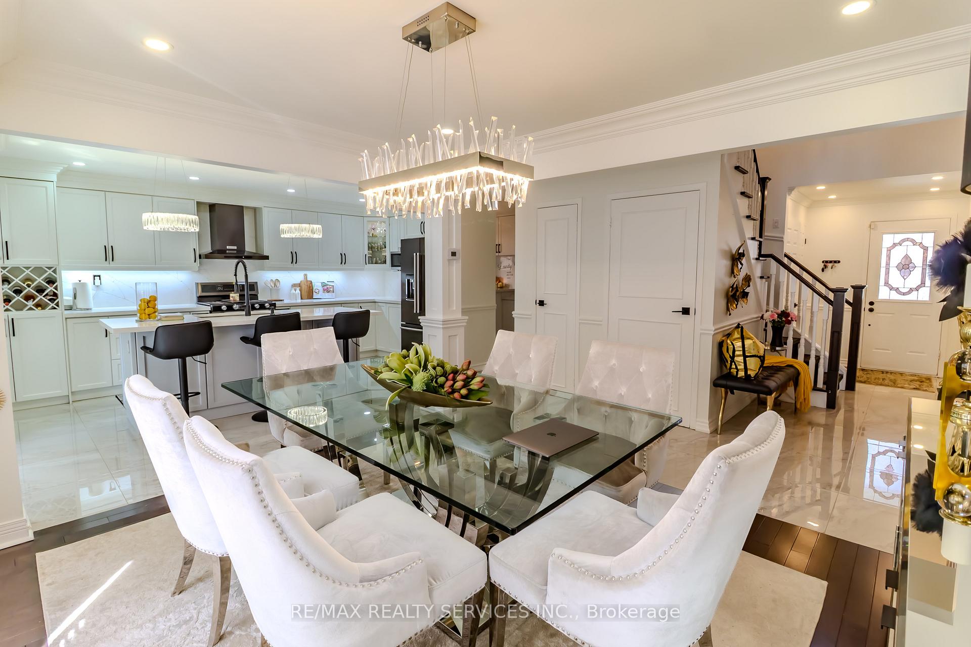 Photo 14 of 1008 Moorelands Crescent, Pickering, Rosebank — HOMEH
