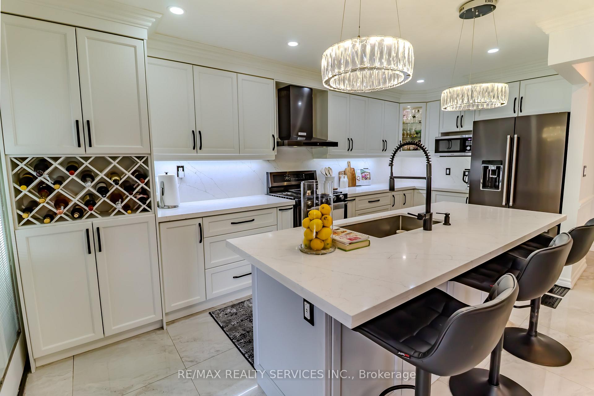Photo 16 of 1008 Moorelands Crescent, Pickering, Rosebank — HOMEH