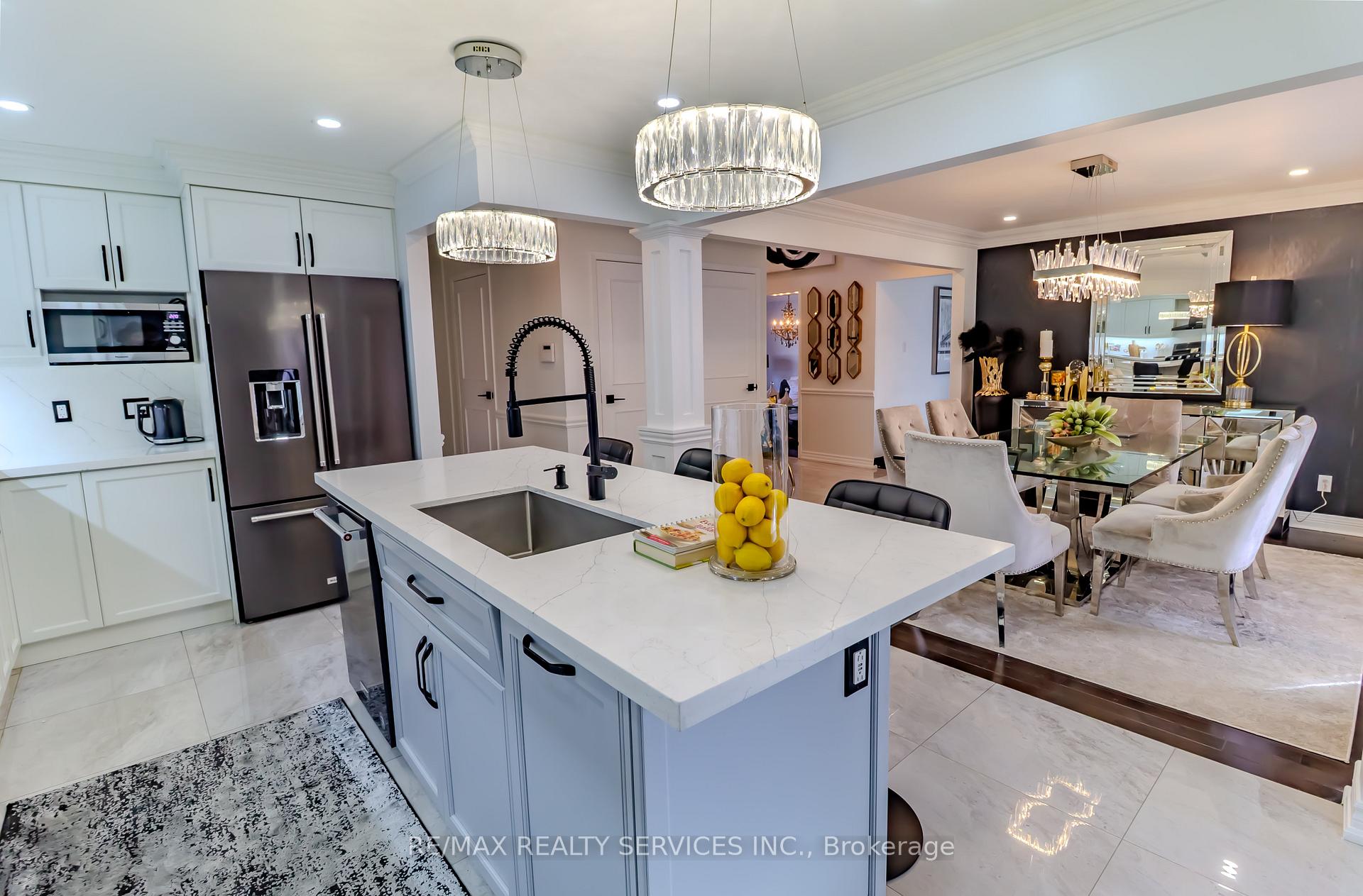 Photo 19 of 1008 Moorelands Crescent, Pickering, Rosebank — HOMEH